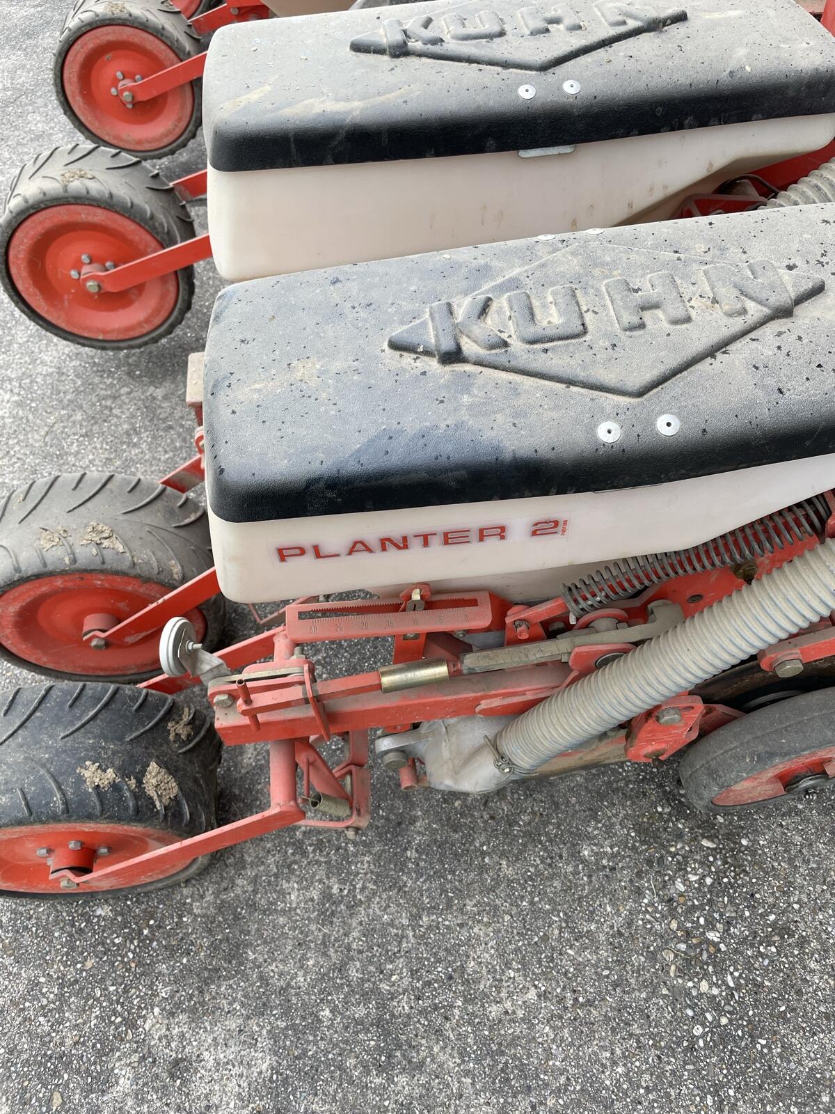 Kuhn Planter 2 3