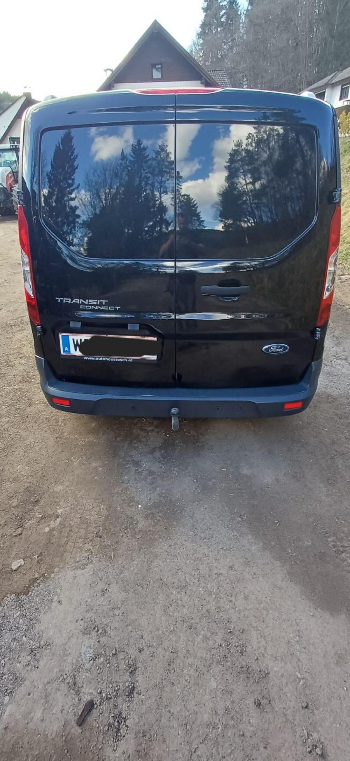 Ford Transit Connect 3