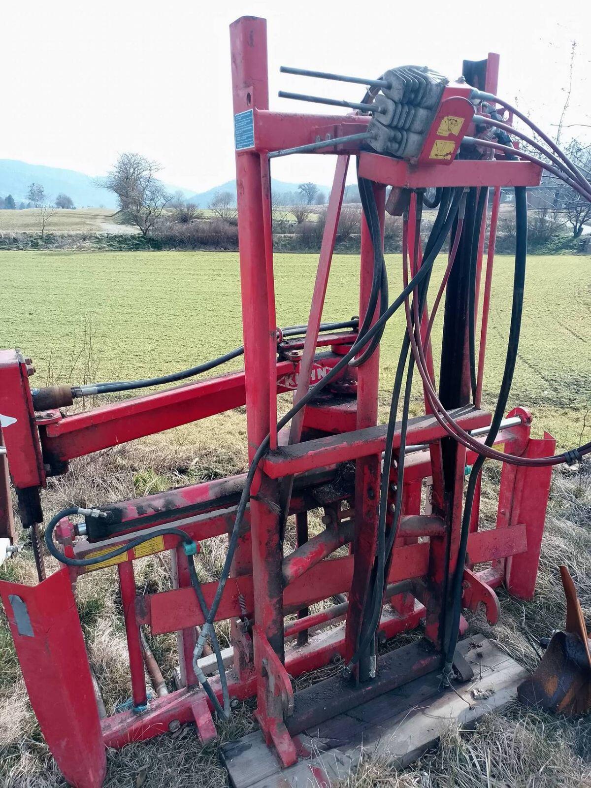Kuhn Siloblockschneider 3