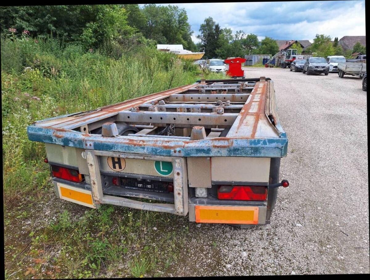 Hänger für Abrollcontainer 2