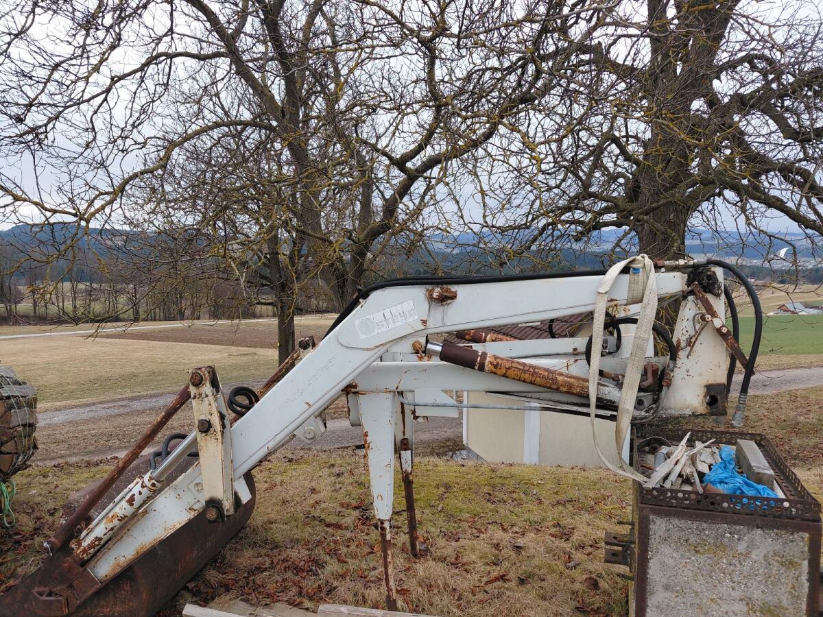 Verkaufe Frontlader Steyr 2