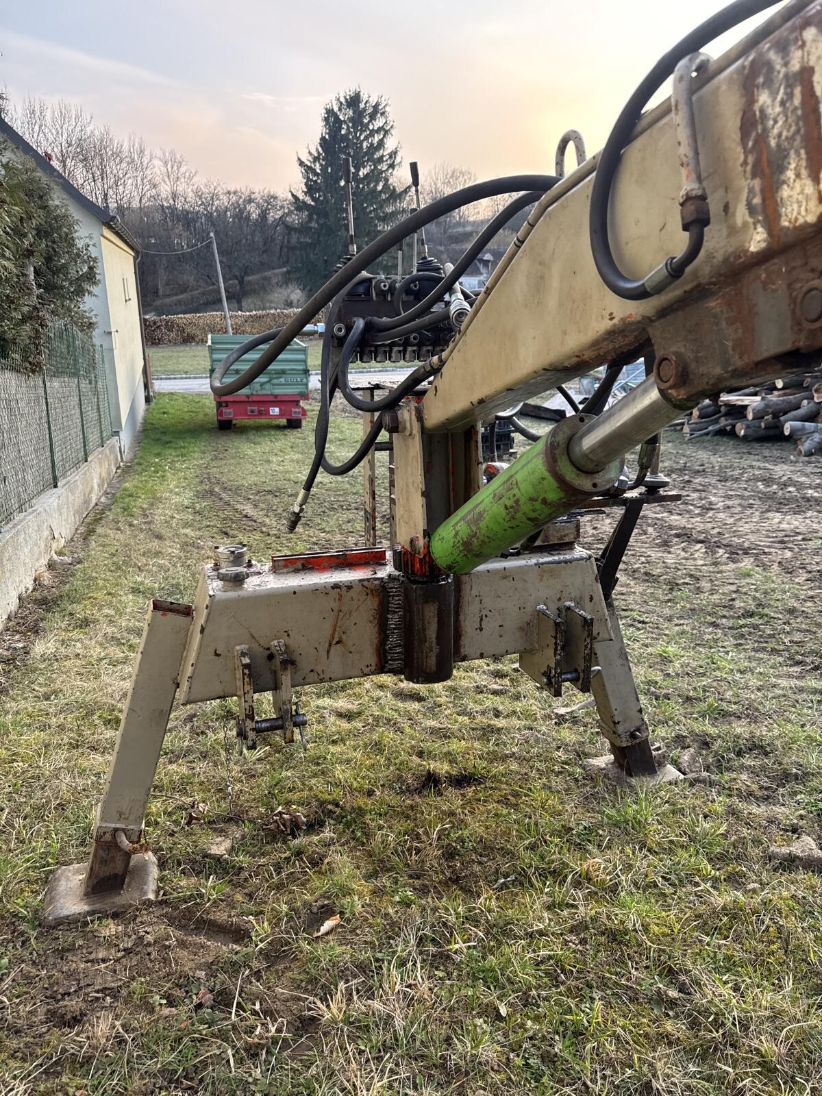 Heckbagger mit 3-Punkt 2