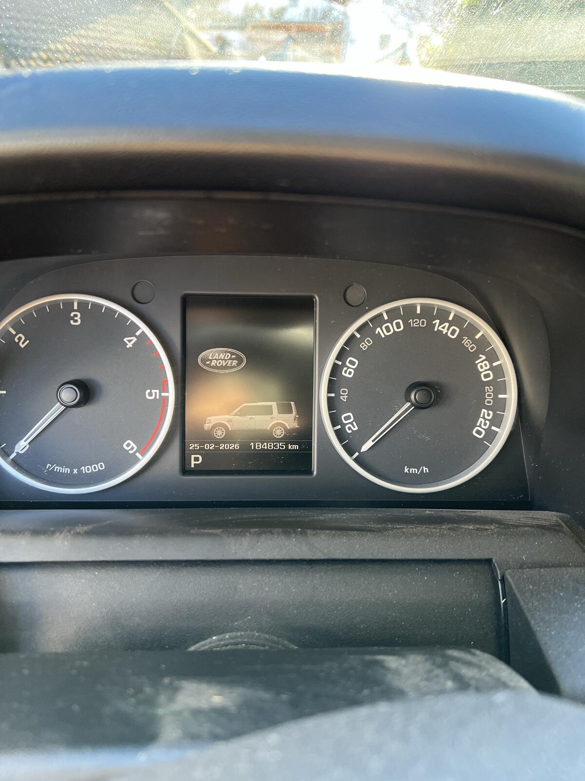 Land Rover Discovery 4 3
