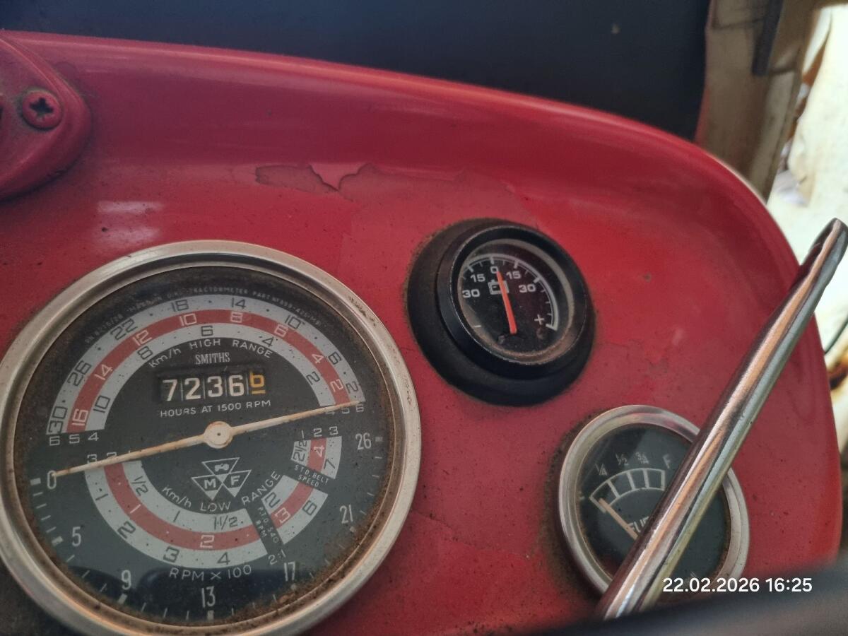 Massey Ferguson 135 3