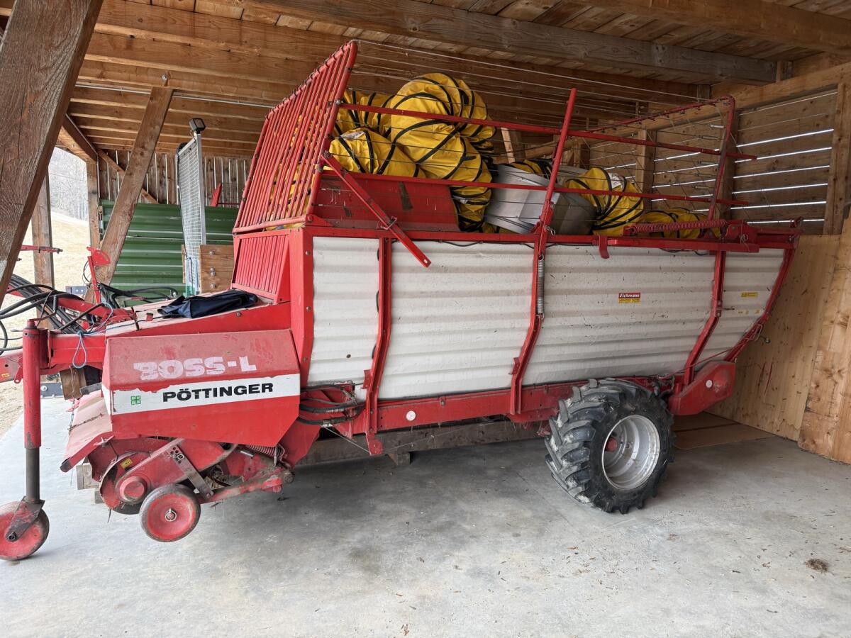 Pöttinger Ladewagen 3