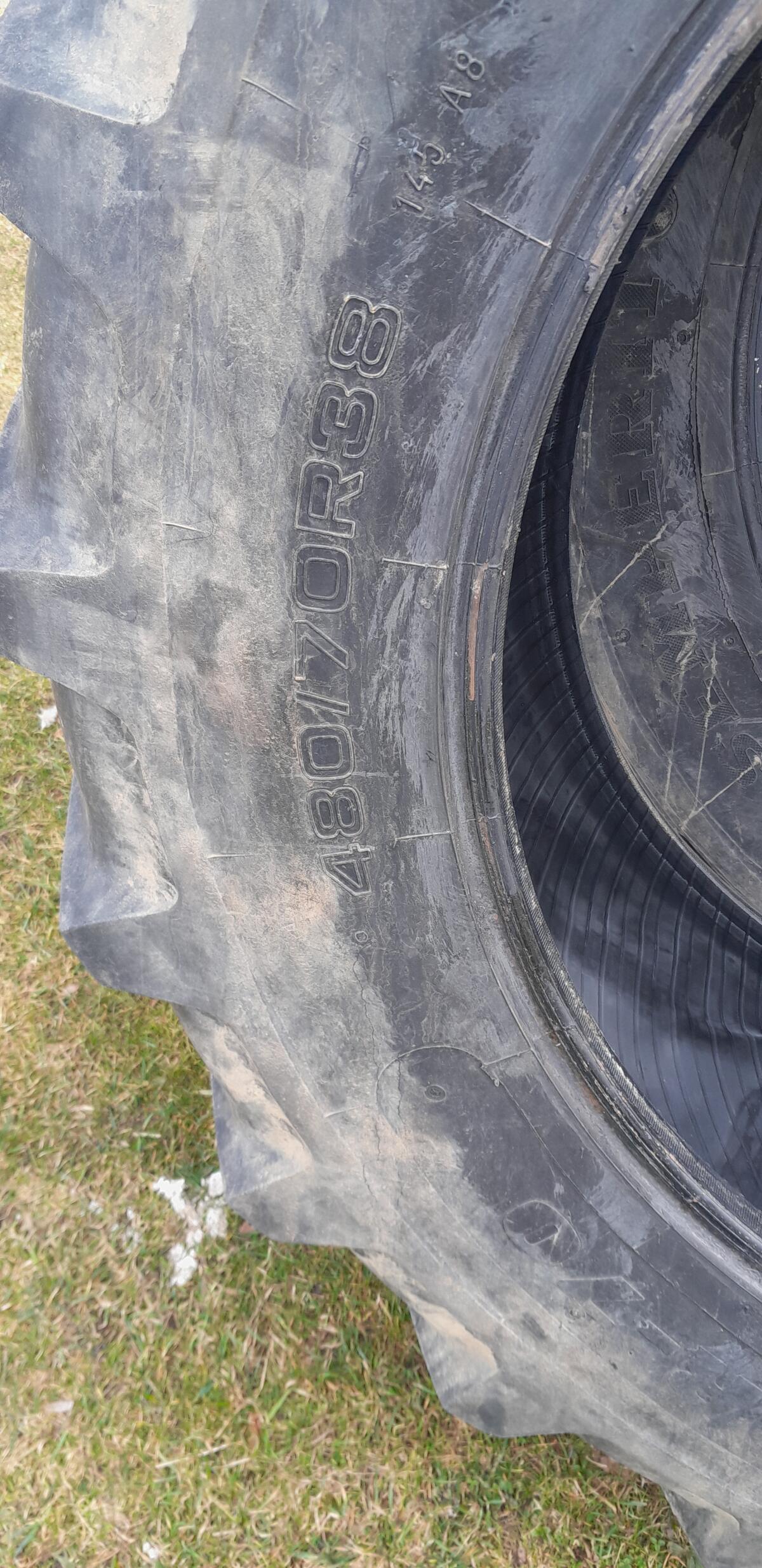 2 Stk. Traktorreifen 480/70R38 2