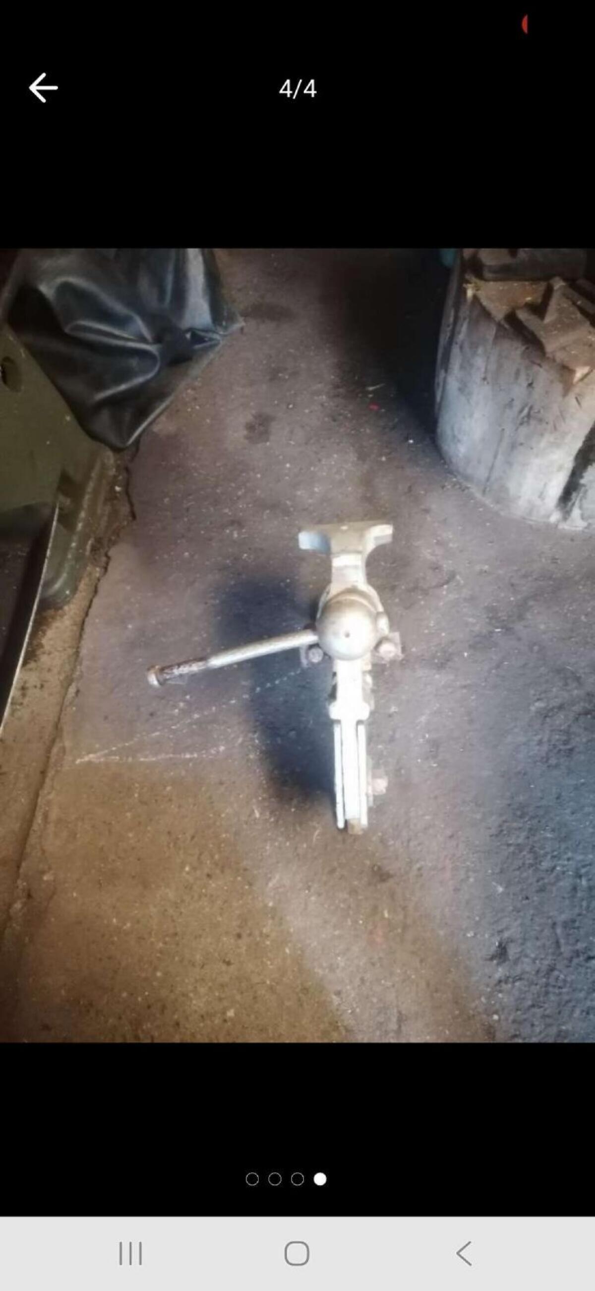 Schmiedeschraubstock 3