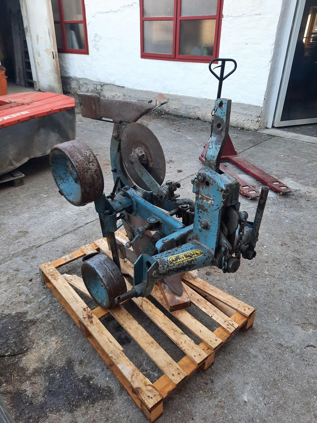 KMF 1-Schar Pflug 3
