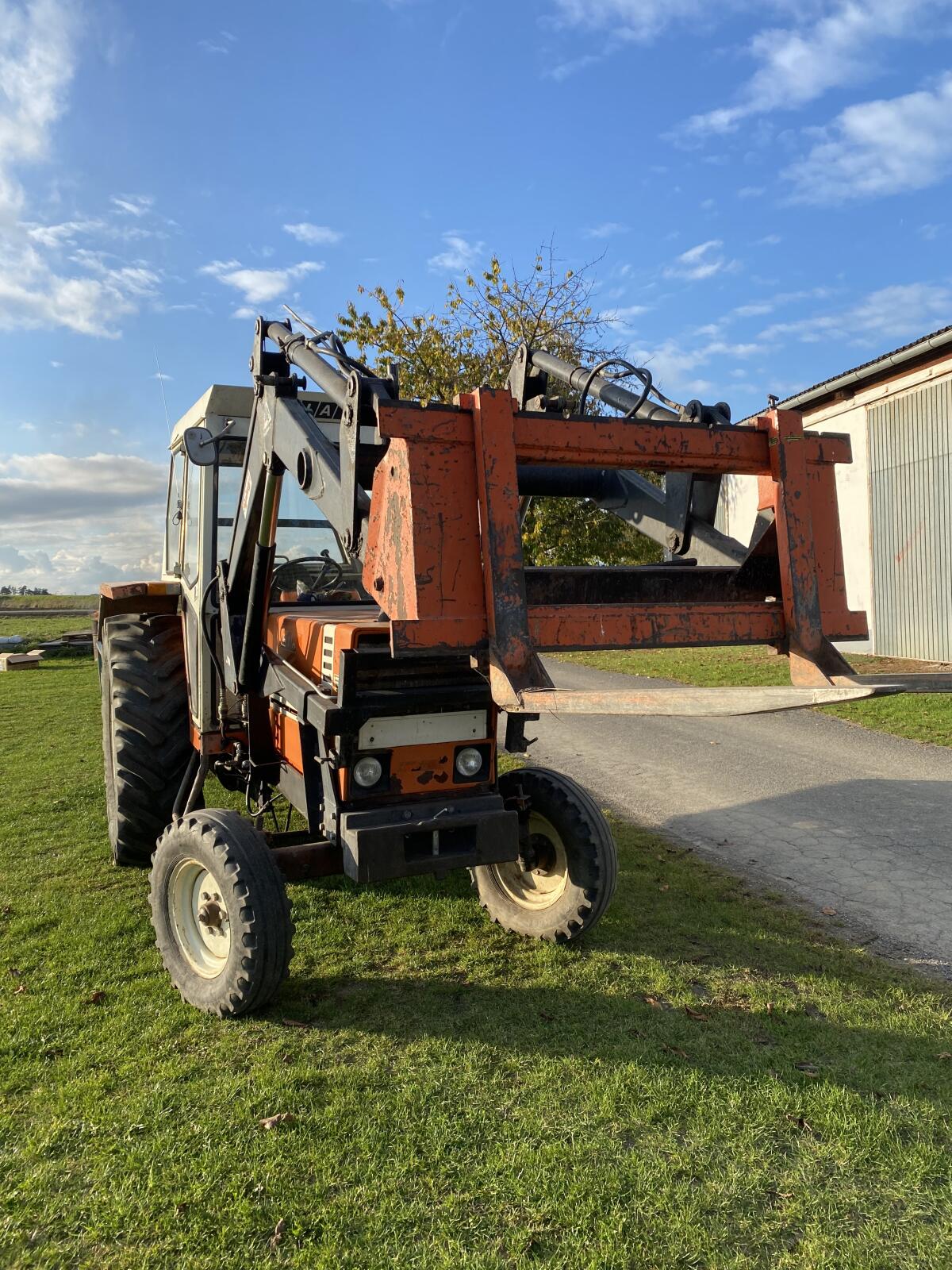 Fiat 780 mit Frontlader Mammut 3