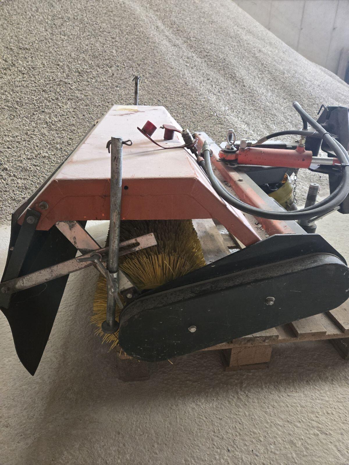 Kehrmaschine Kubota 2