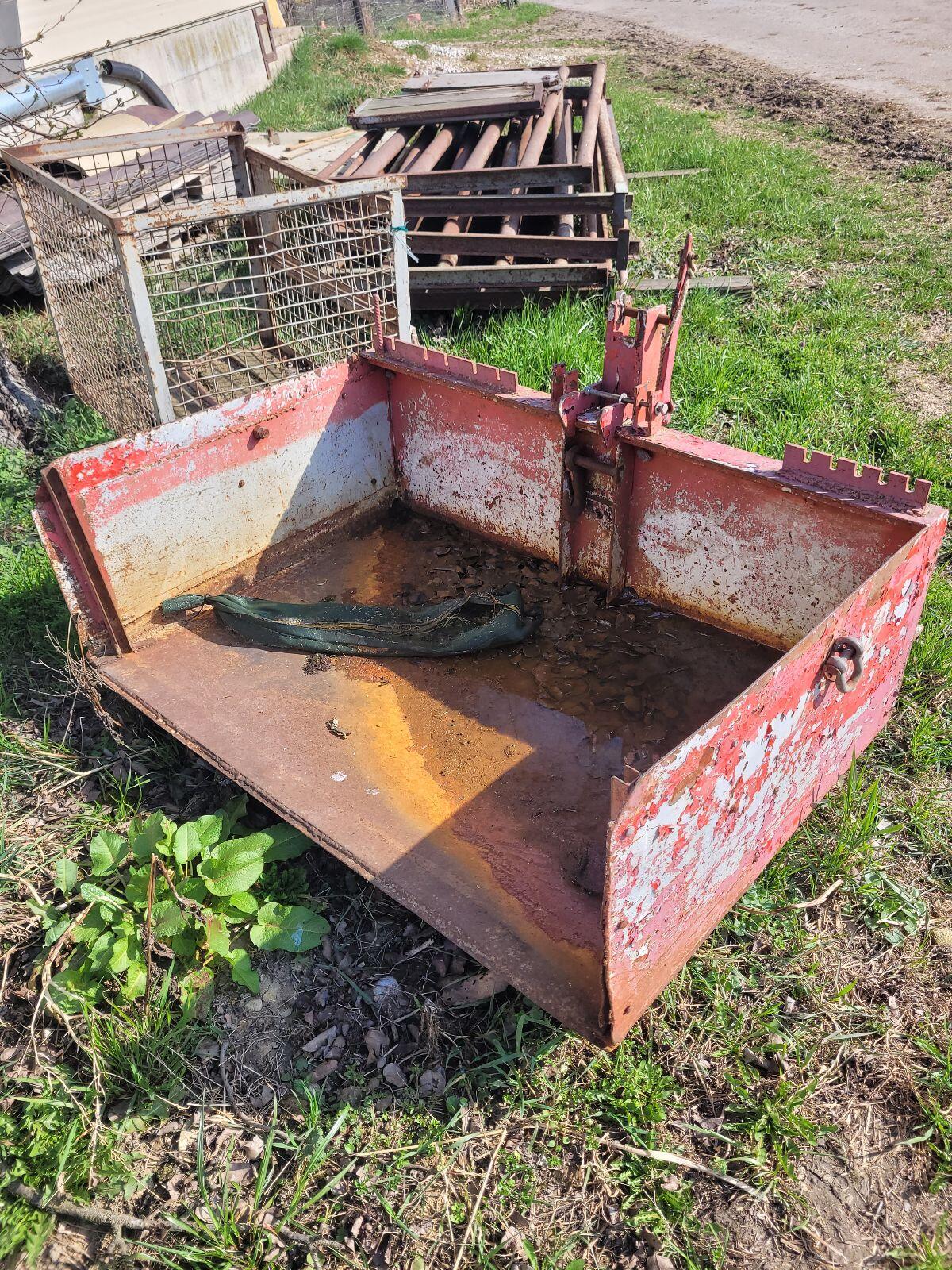 Erdschaufel, Kippschaufel 2