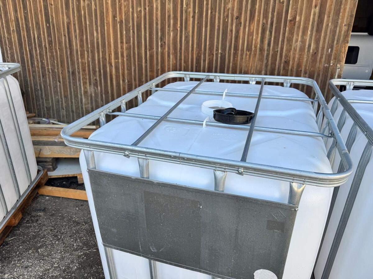IBC Container 2