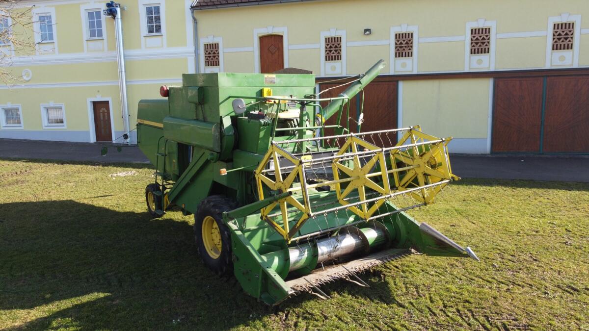 John Deere Mähdrescher 942 2