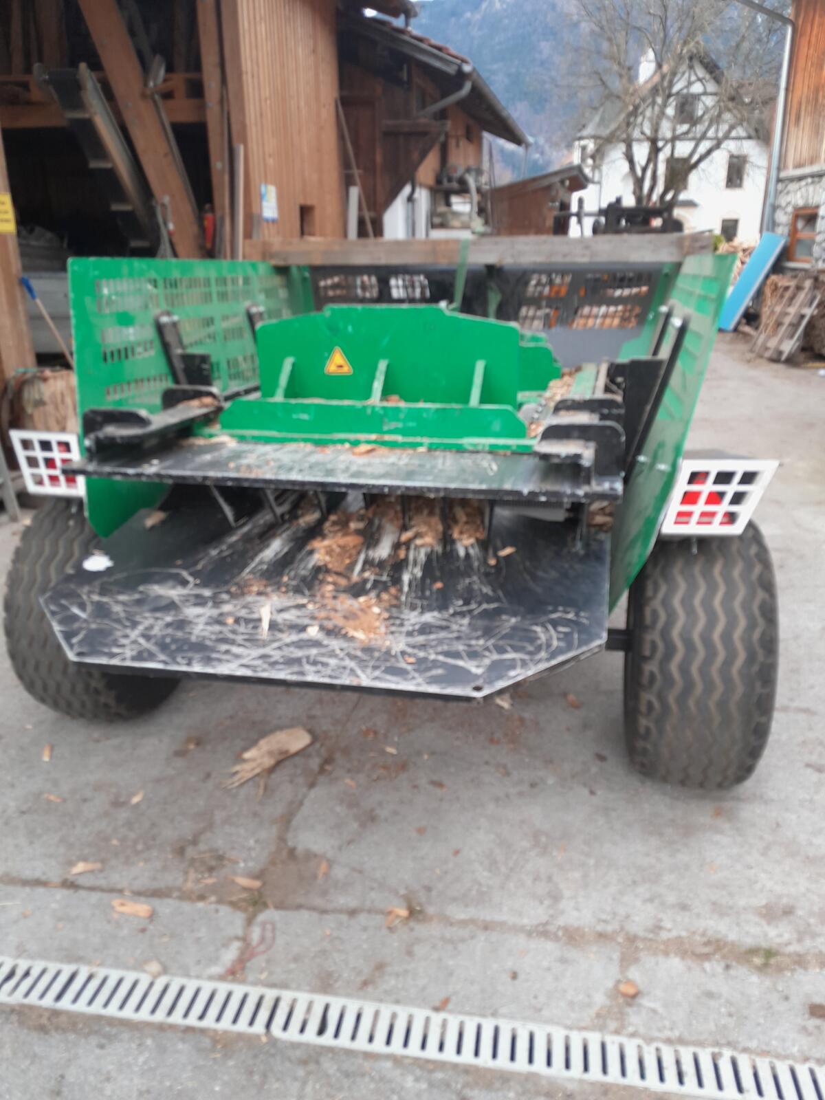 Schichtholzspalter 2