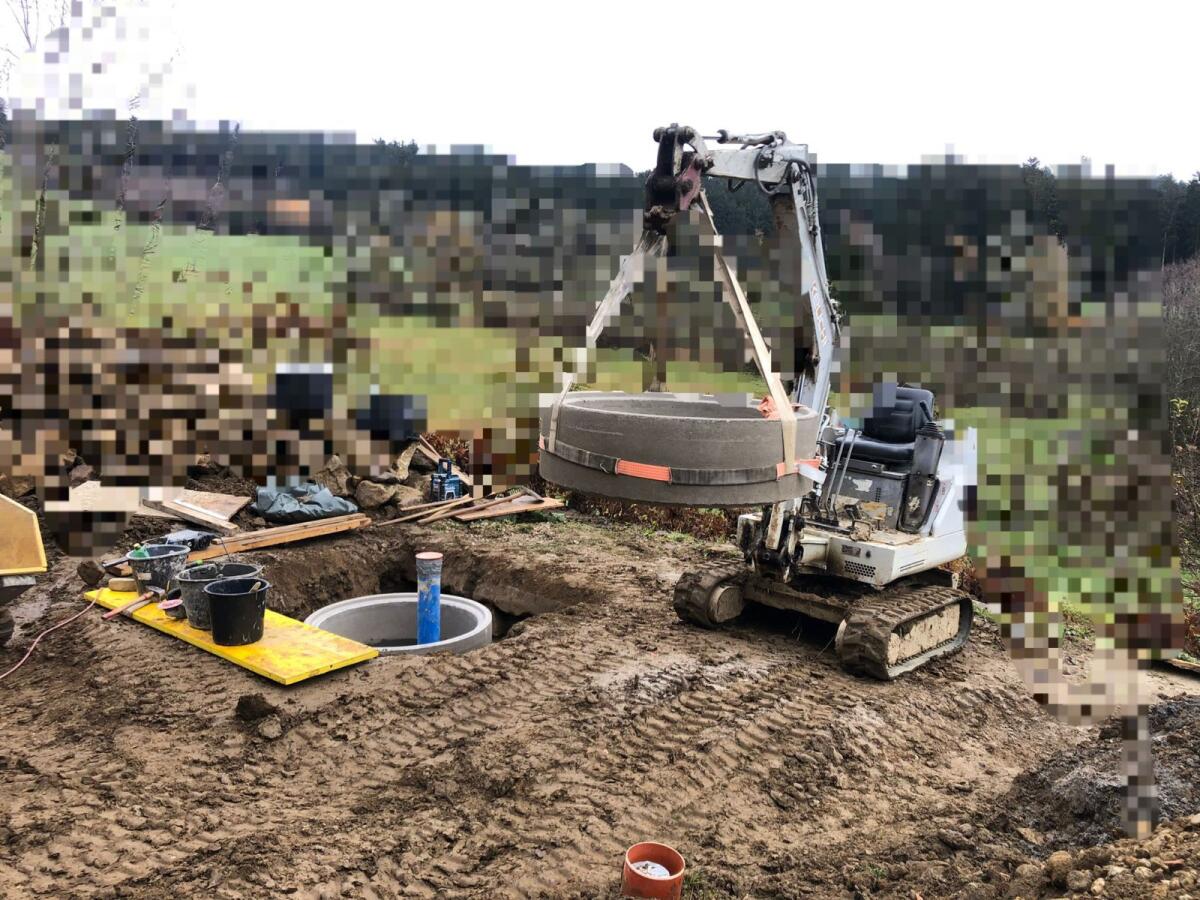 Takeuchi TB015 2