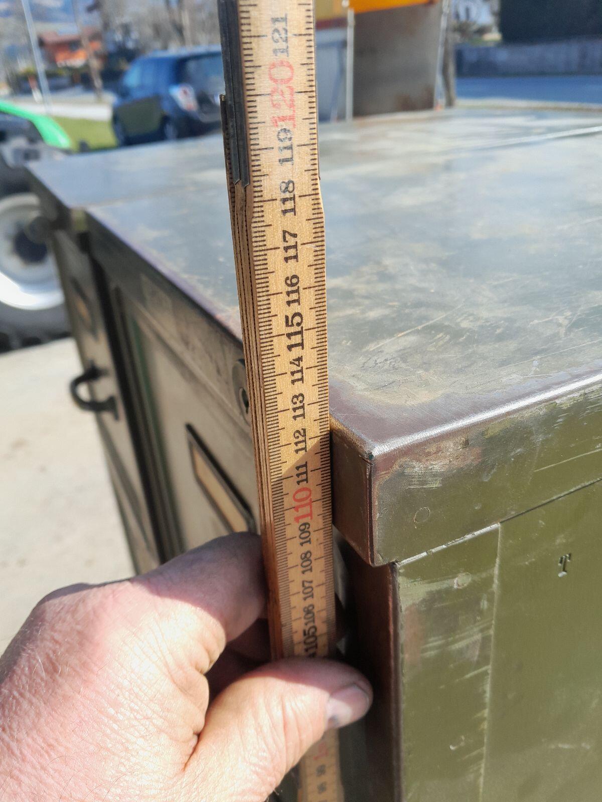 Schubladenschränke 2