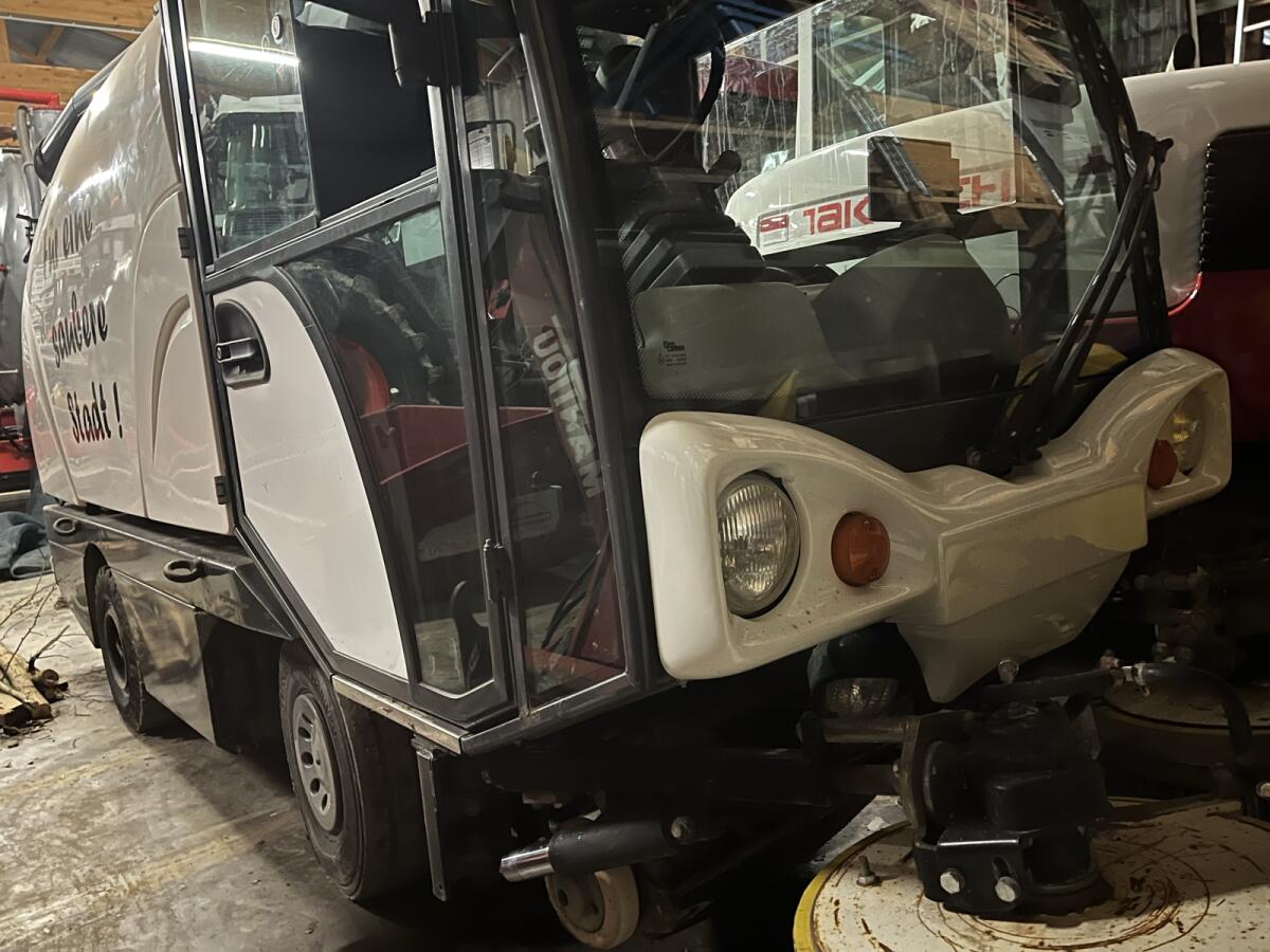 Kehrmaschine Johnston Compact 40 3