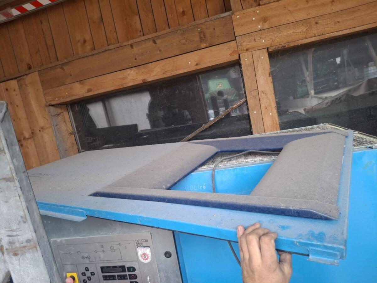 Schraubenkompressor CompAir L30-7,5A Werkstattkompressor 2