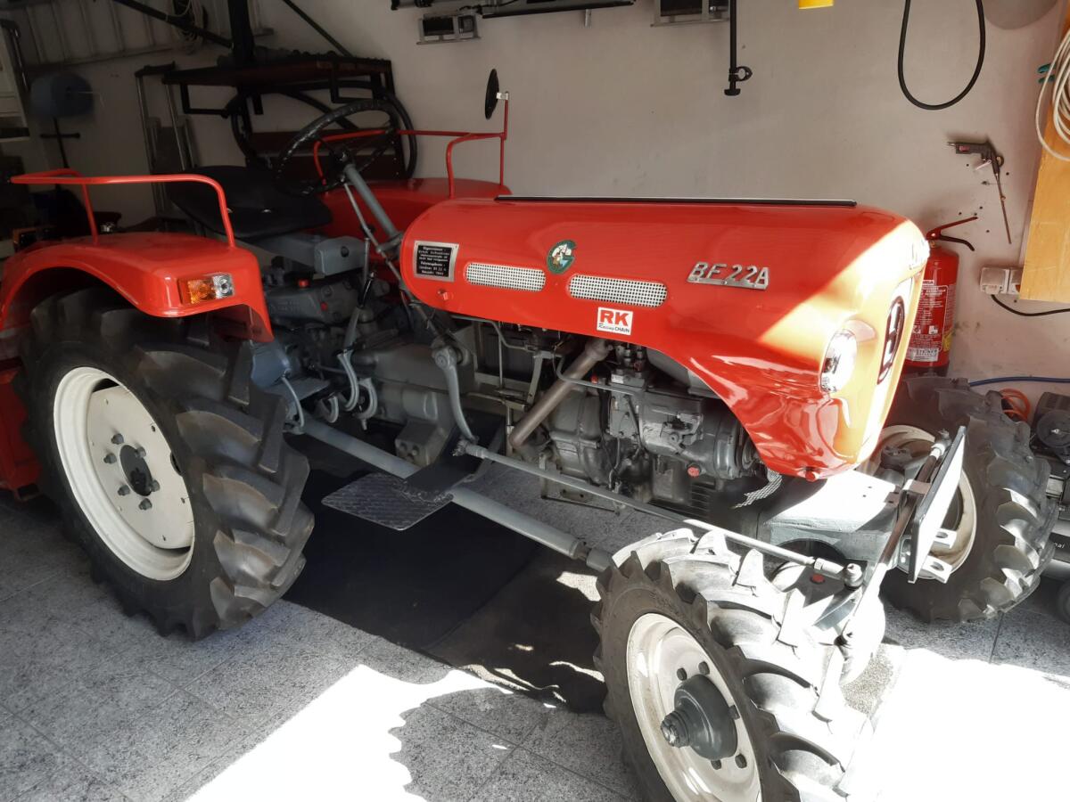 Oldtimer Traktor 2