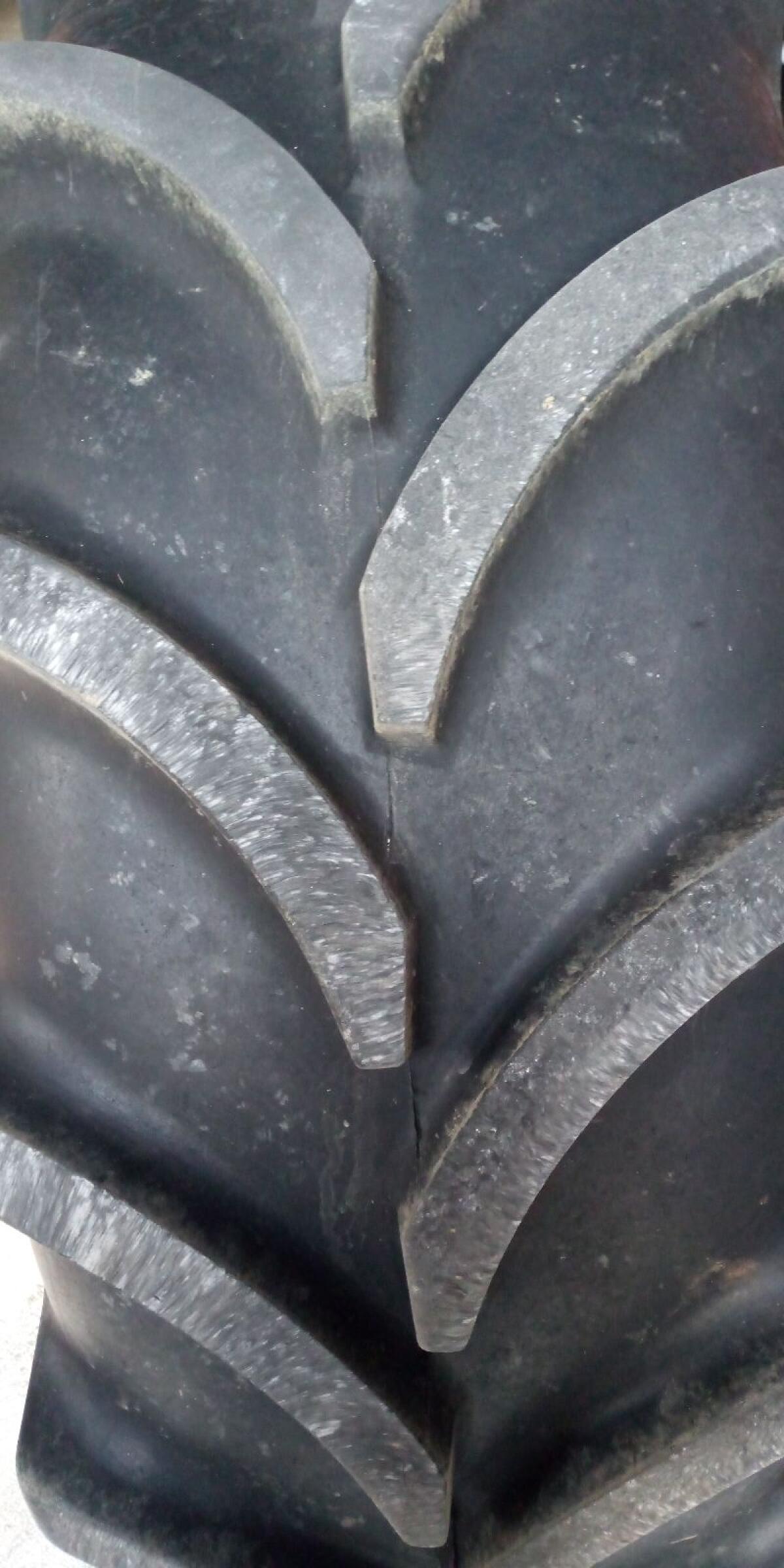 Vredestein 380/70R24 2