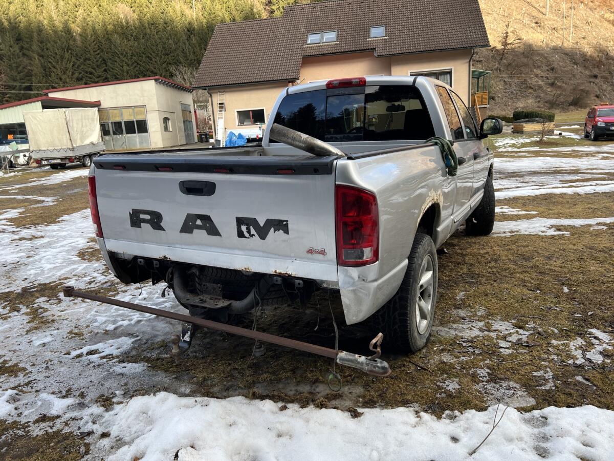 Dodge Ram 2500 3