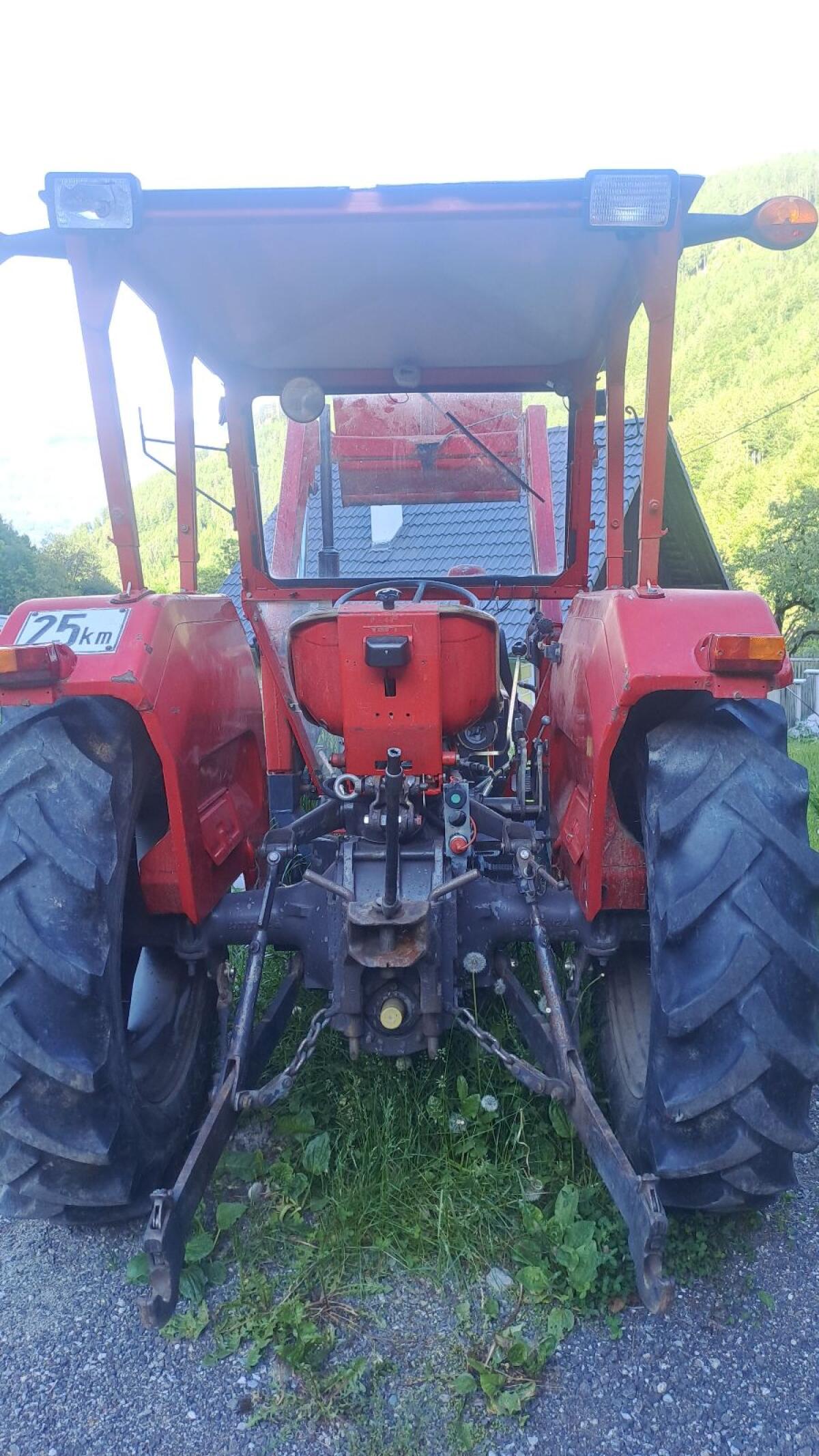 Massey Ferguson 135 3