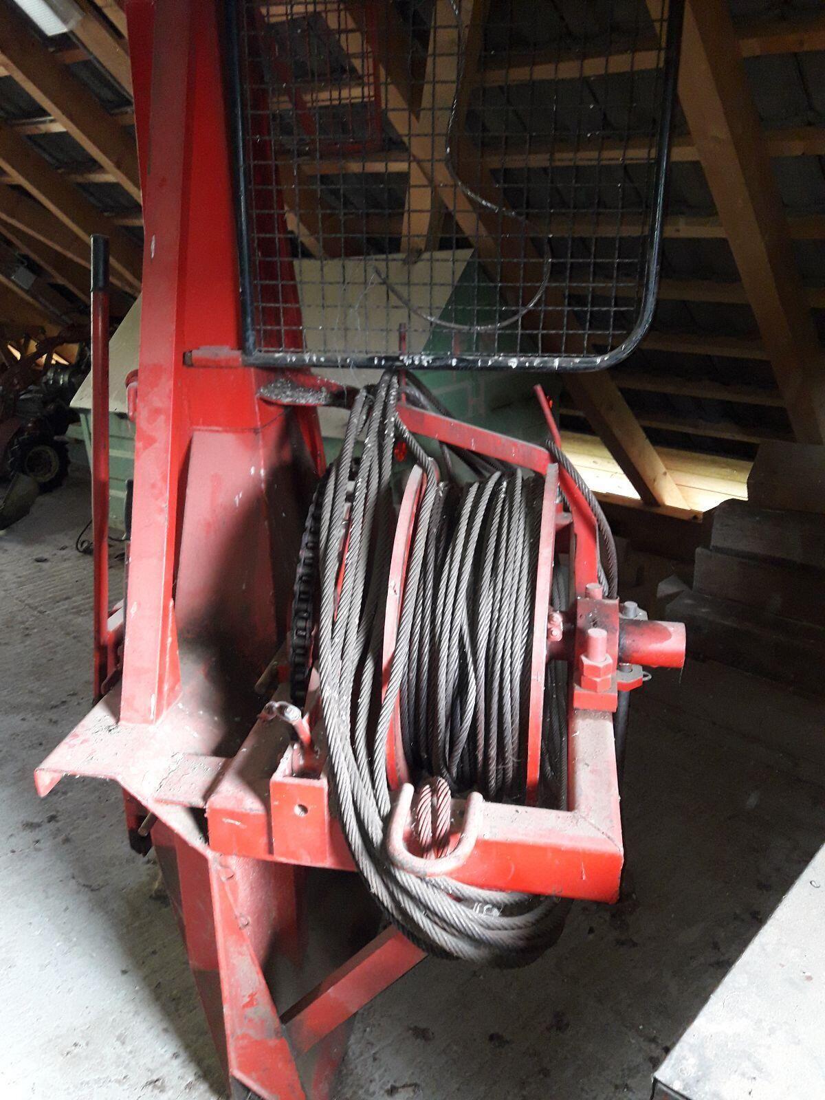 Seilbahn Traktor mit Koller Laufwagen 3
