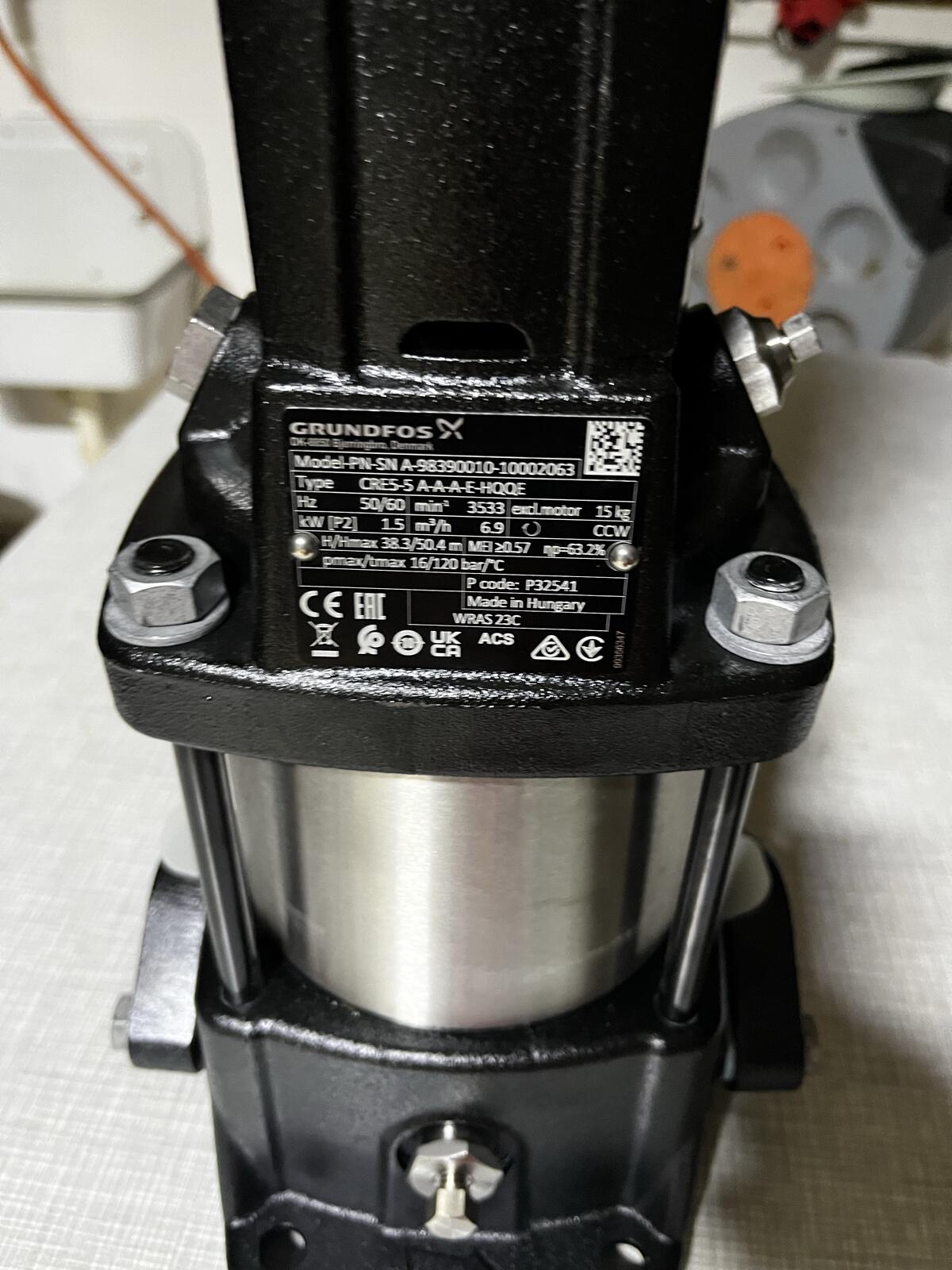 Grundfos Wasserpumpe 3