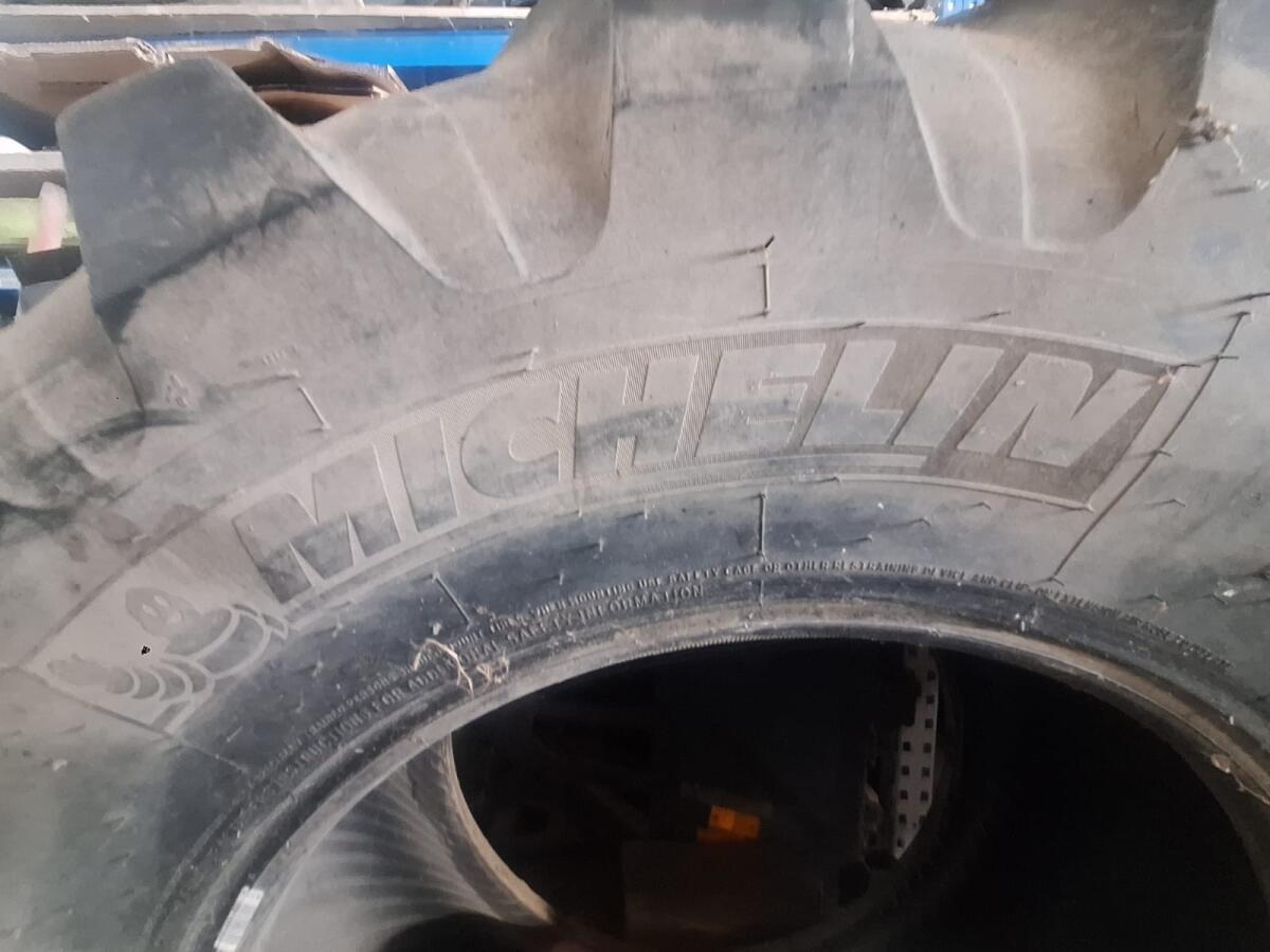 4x Michelin 460/70 R24 2
