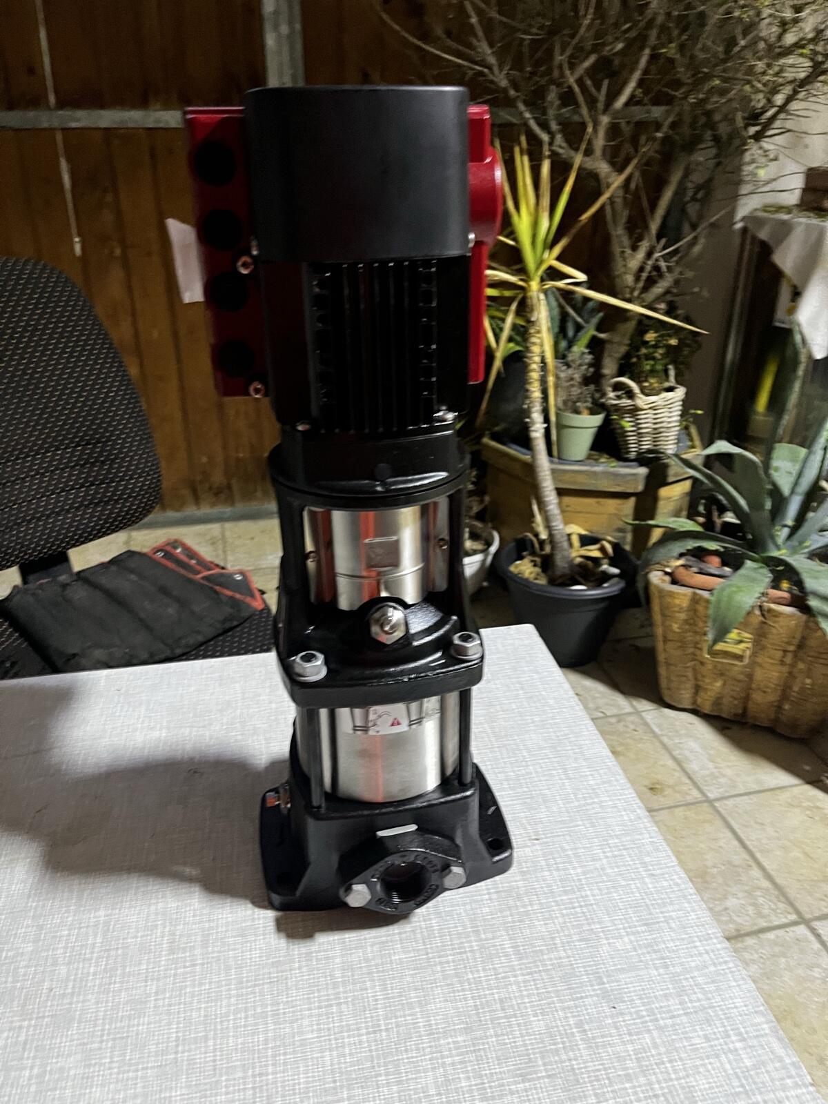 Grundfos Wasserpumpe 2