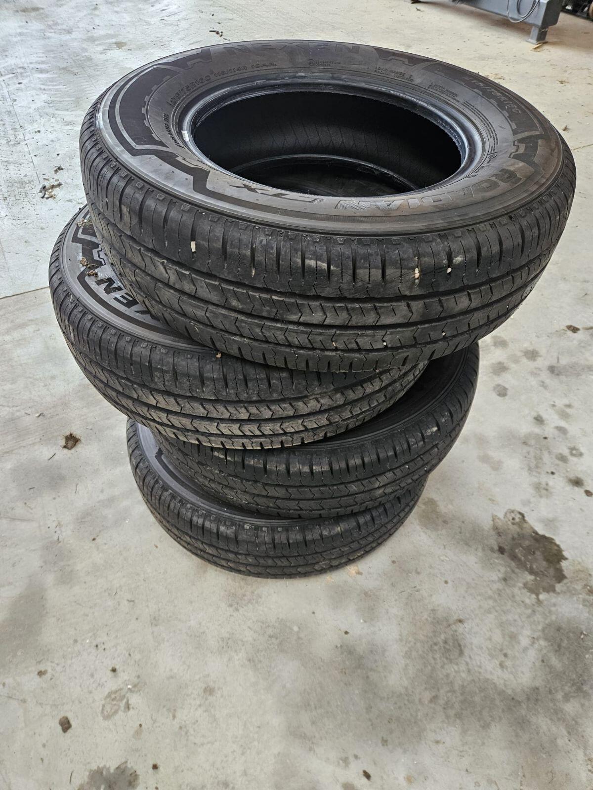 215/75R16c 3