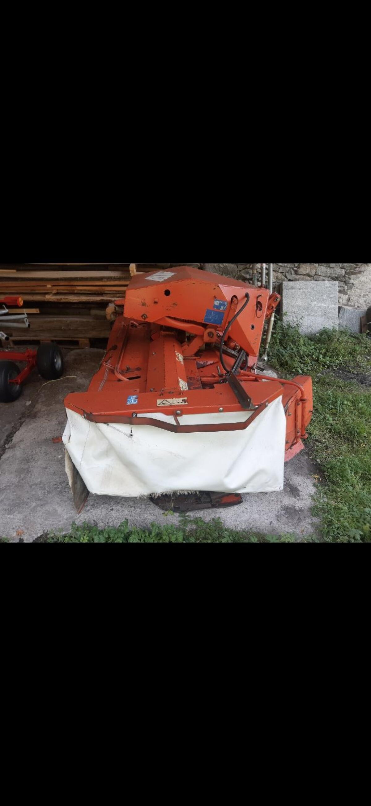 kuhn mähwerk 3