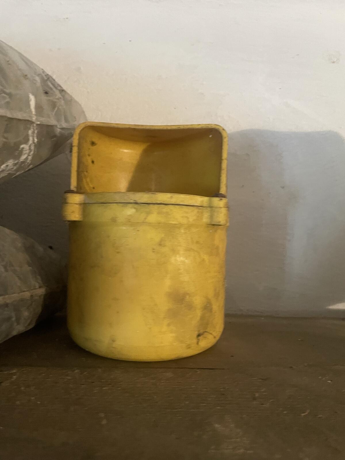 Kraftfutterspender 3