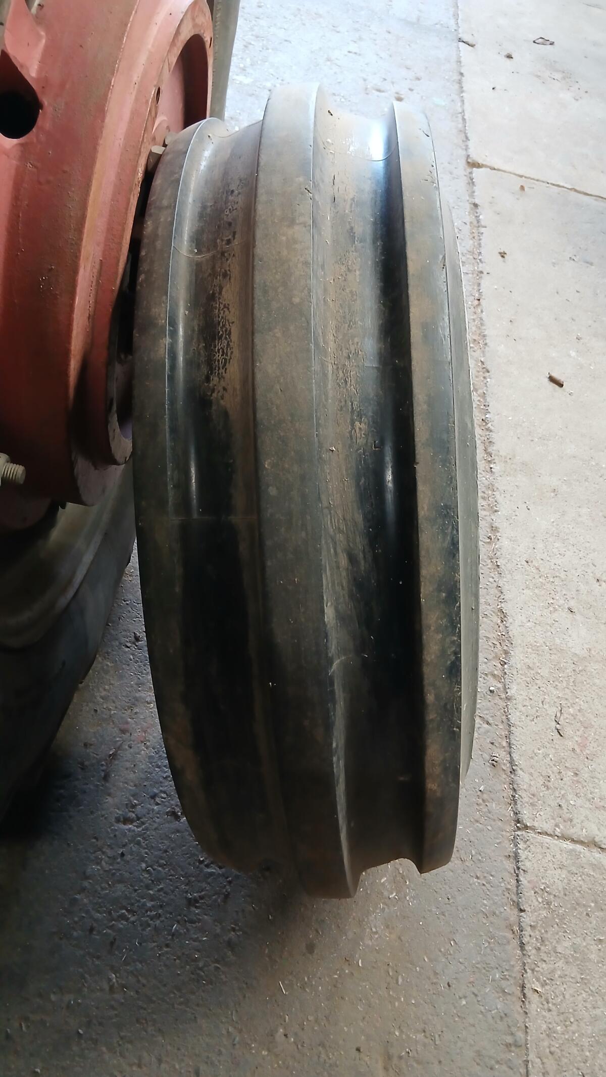 Reifen 12.5/80-18 3