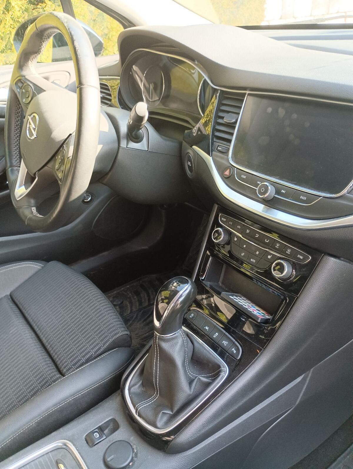 Opel Astra Sport 2