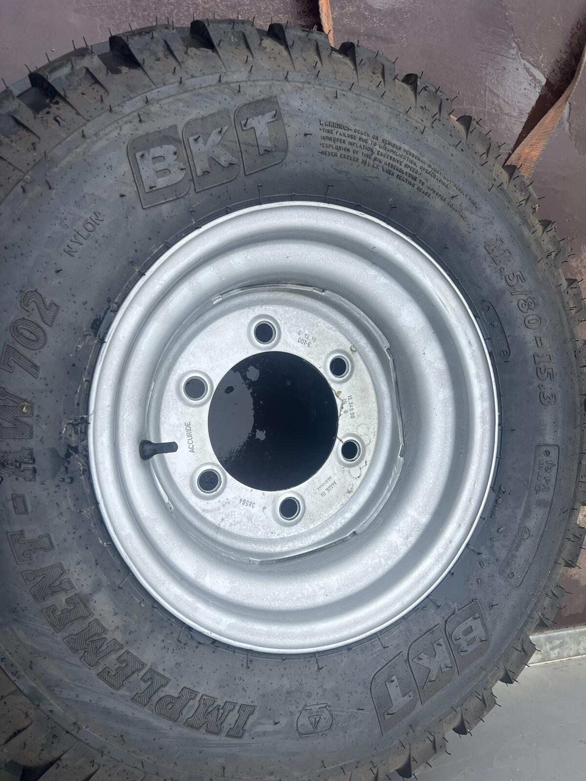 Rad 11.5/80-15.3 BKT 3