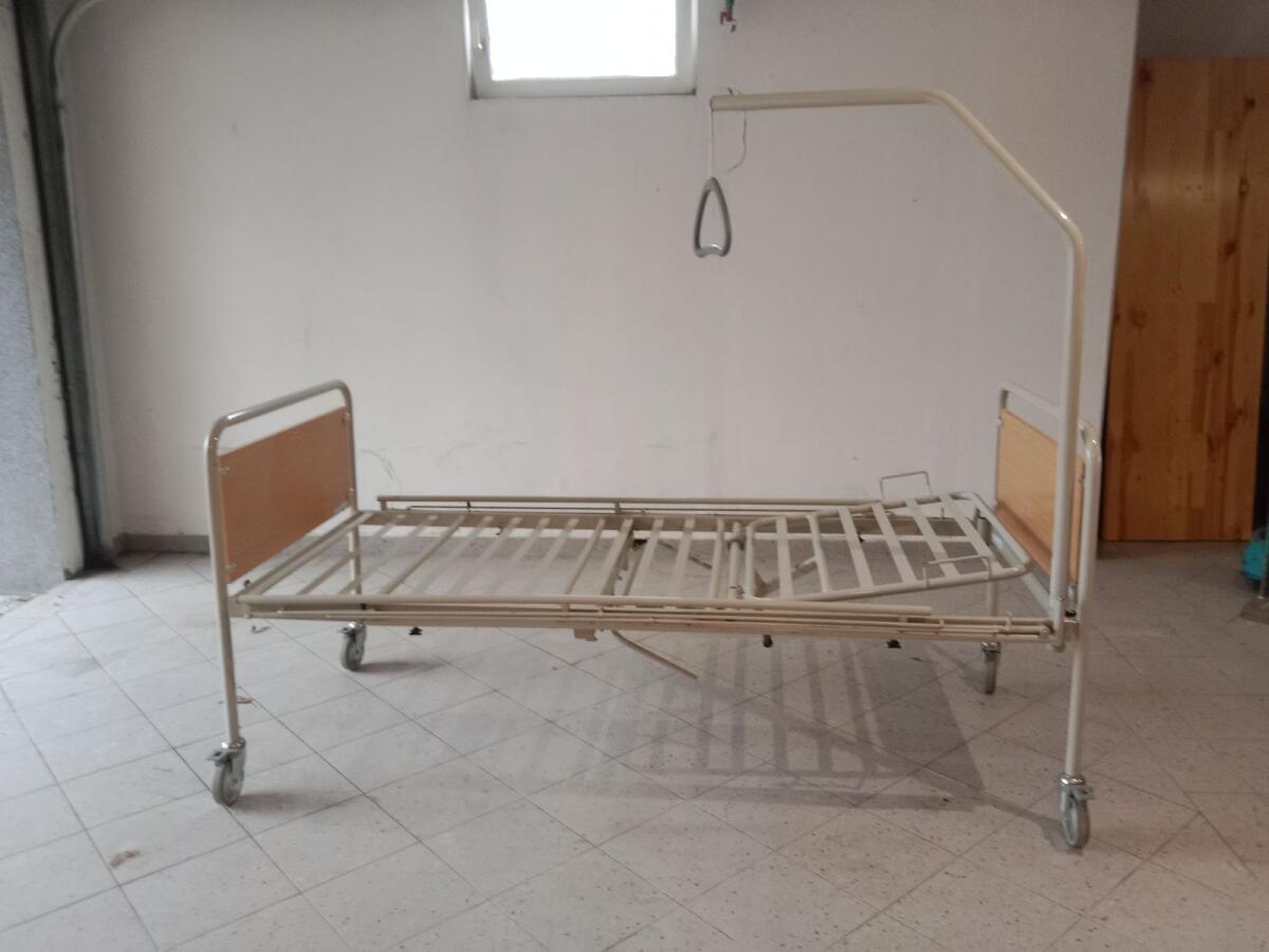 Pflegebett mechanisch 2