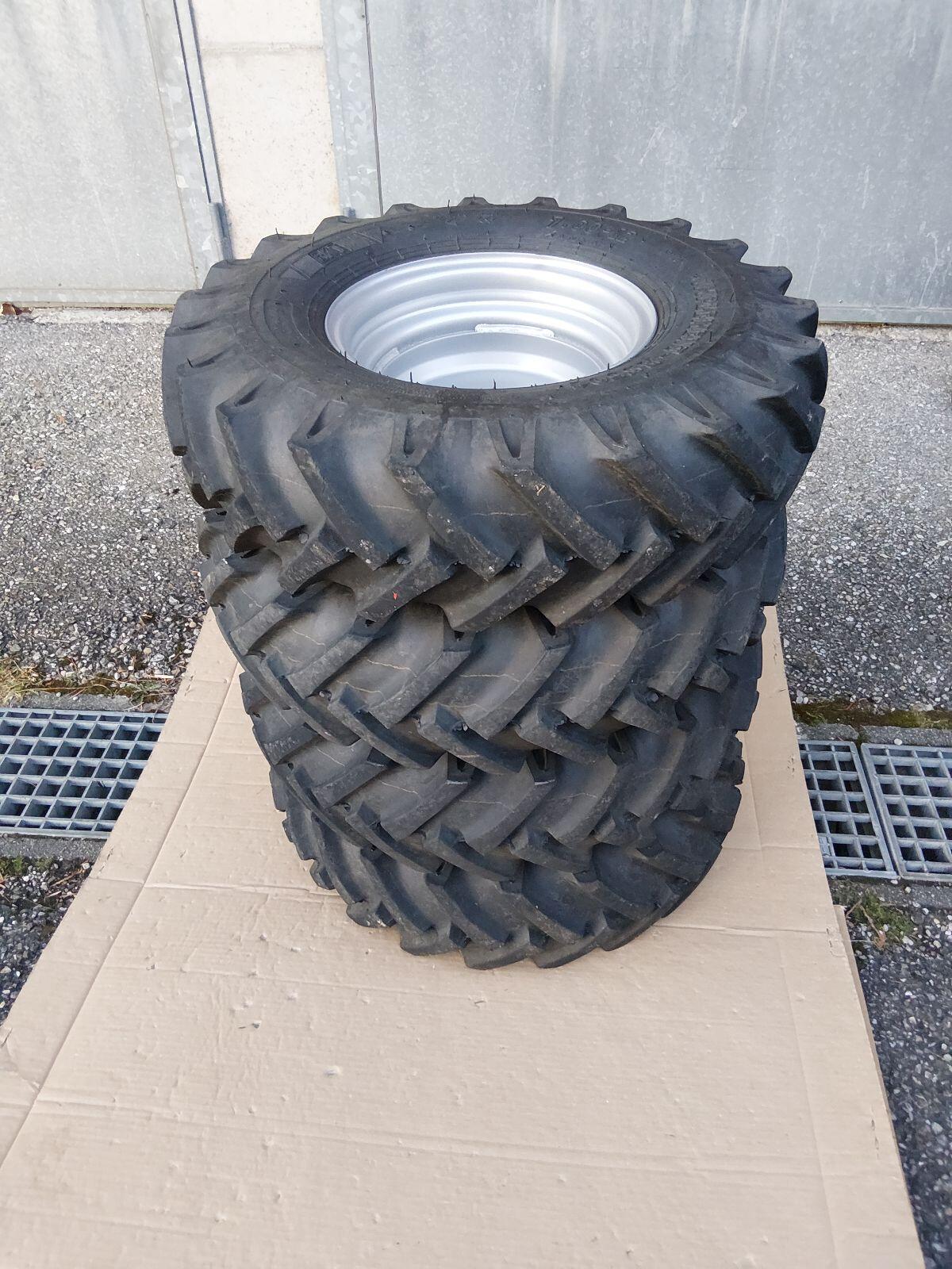 BKT Kompletträder 7.00-12 2