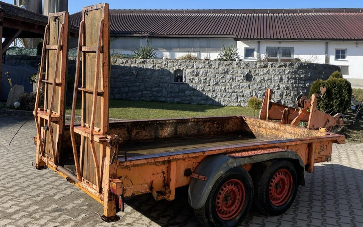 Tieflader Bagger Anhänger Minibagger 2