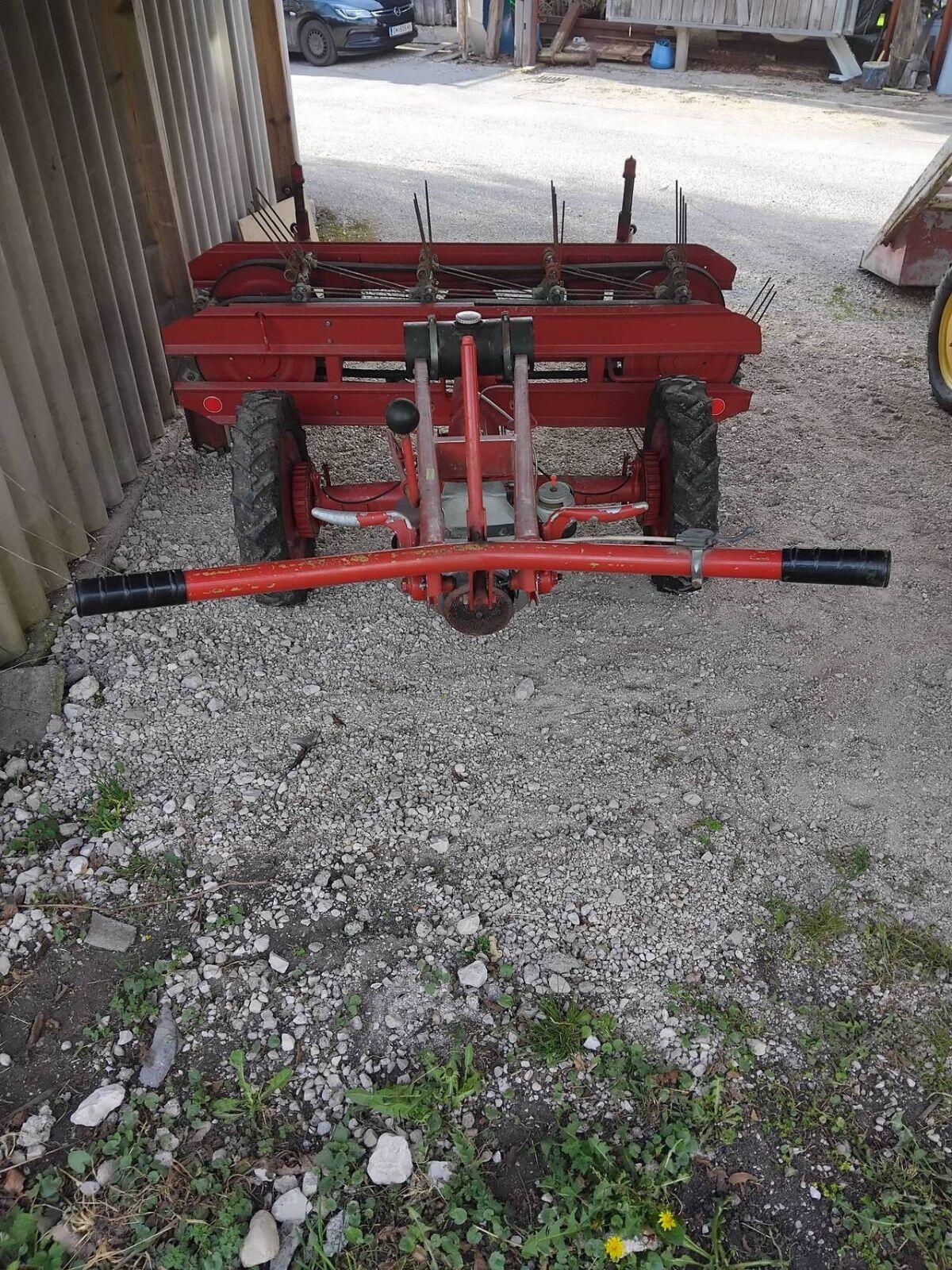 Pöttinger Heuraupe 160 3