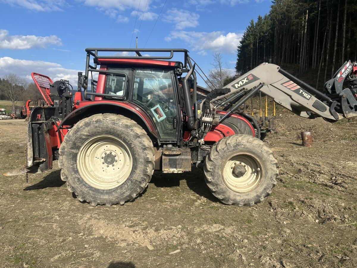 Valtra N122 2