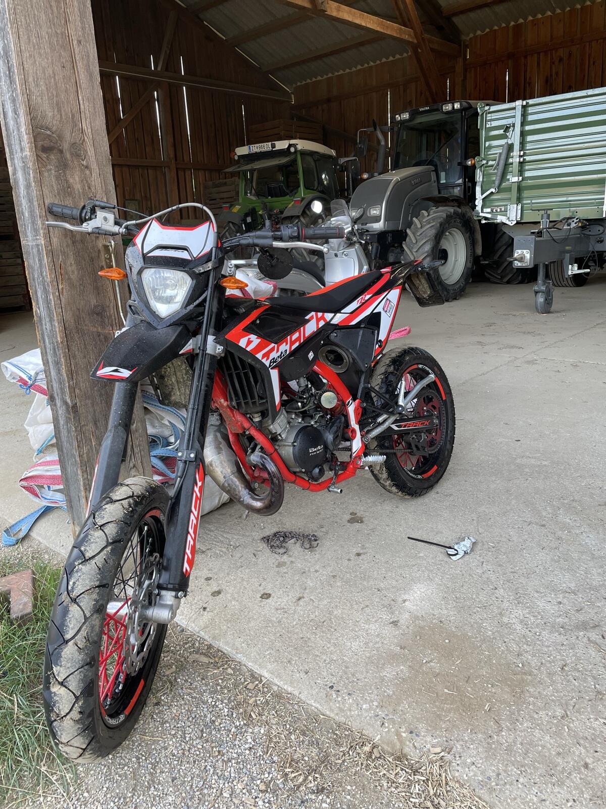 Moped Beta RR50 Track 3