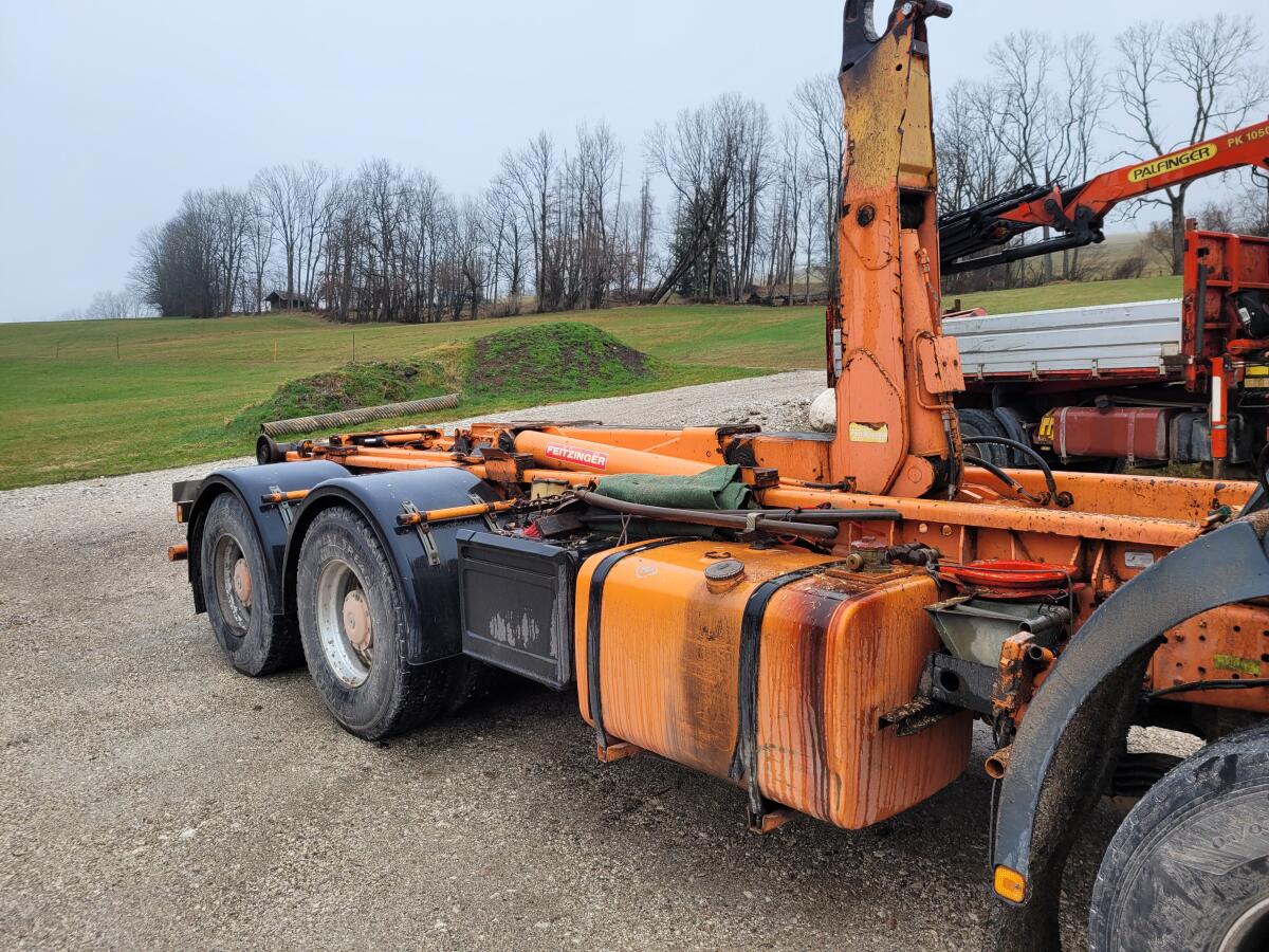 MAN F2000 Abrollkipper 6x4 3