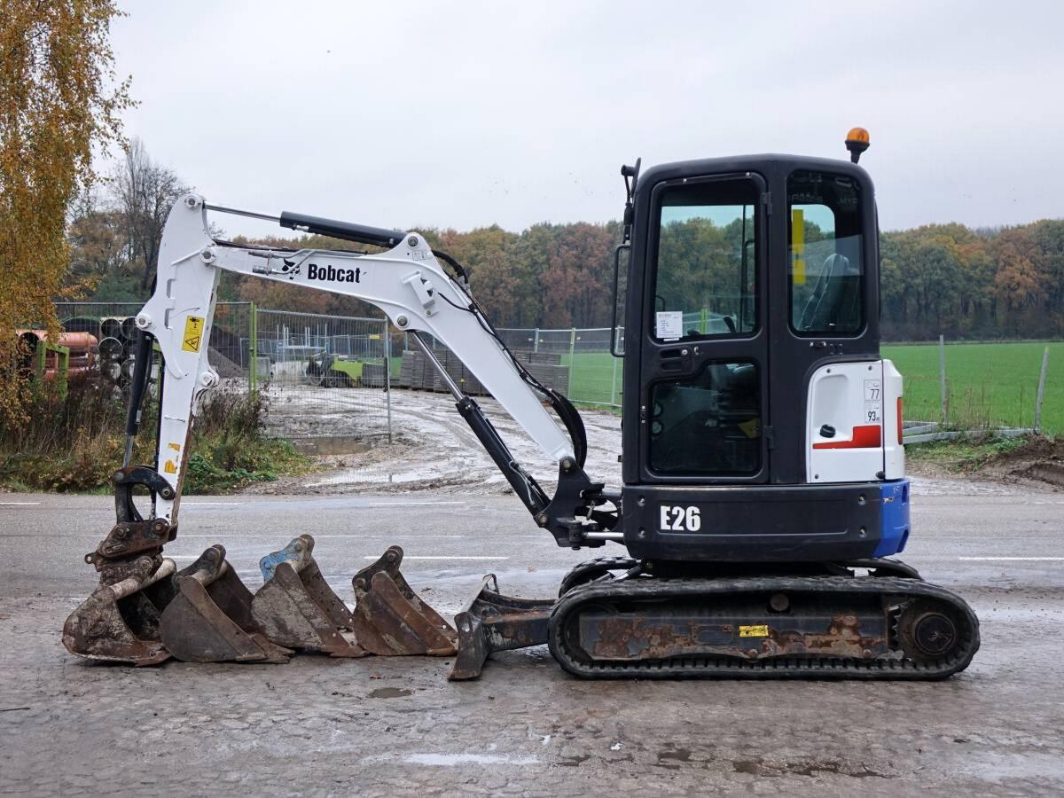 Bobcat E26 3