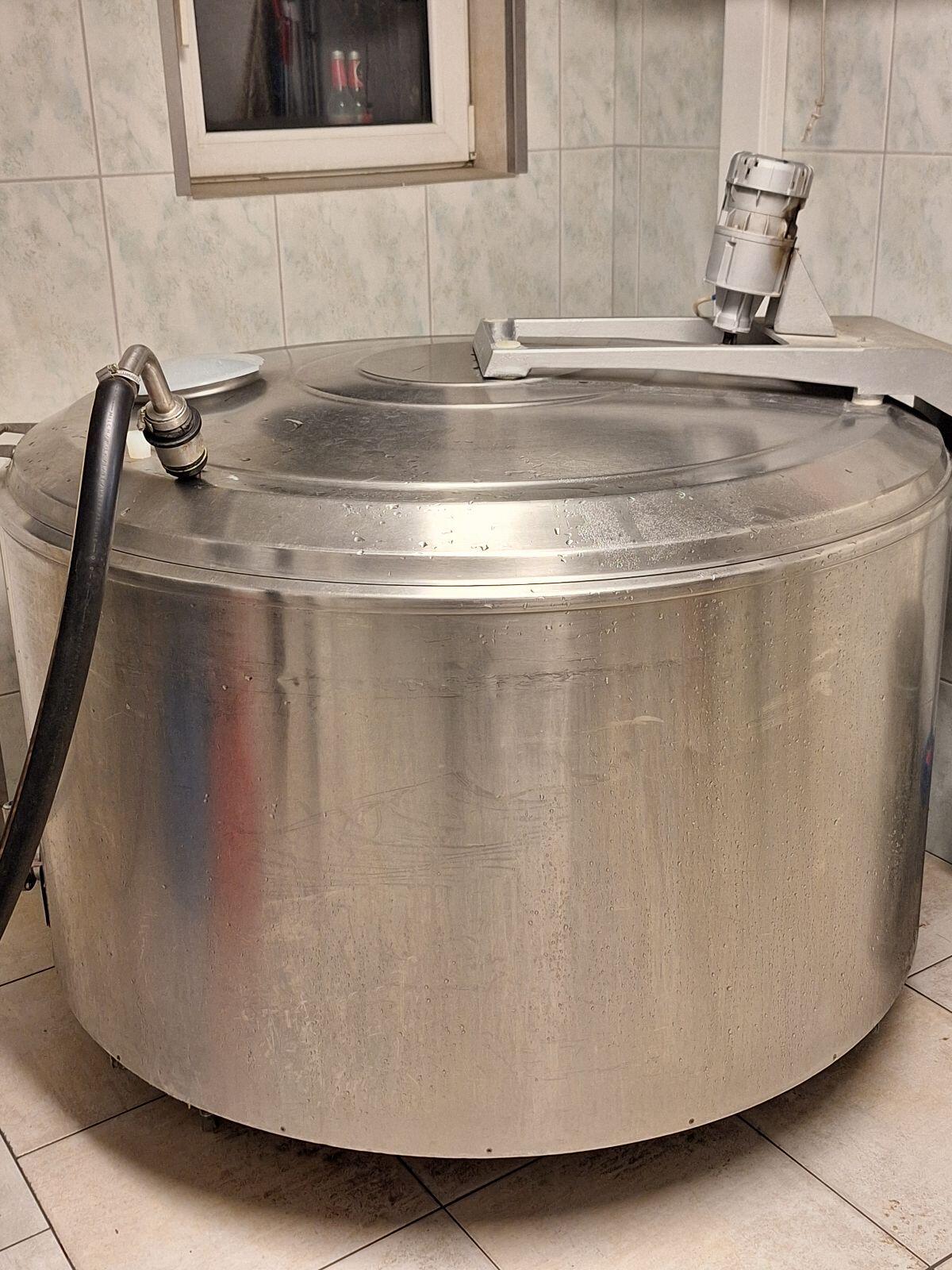 Milchtank 800 l 2