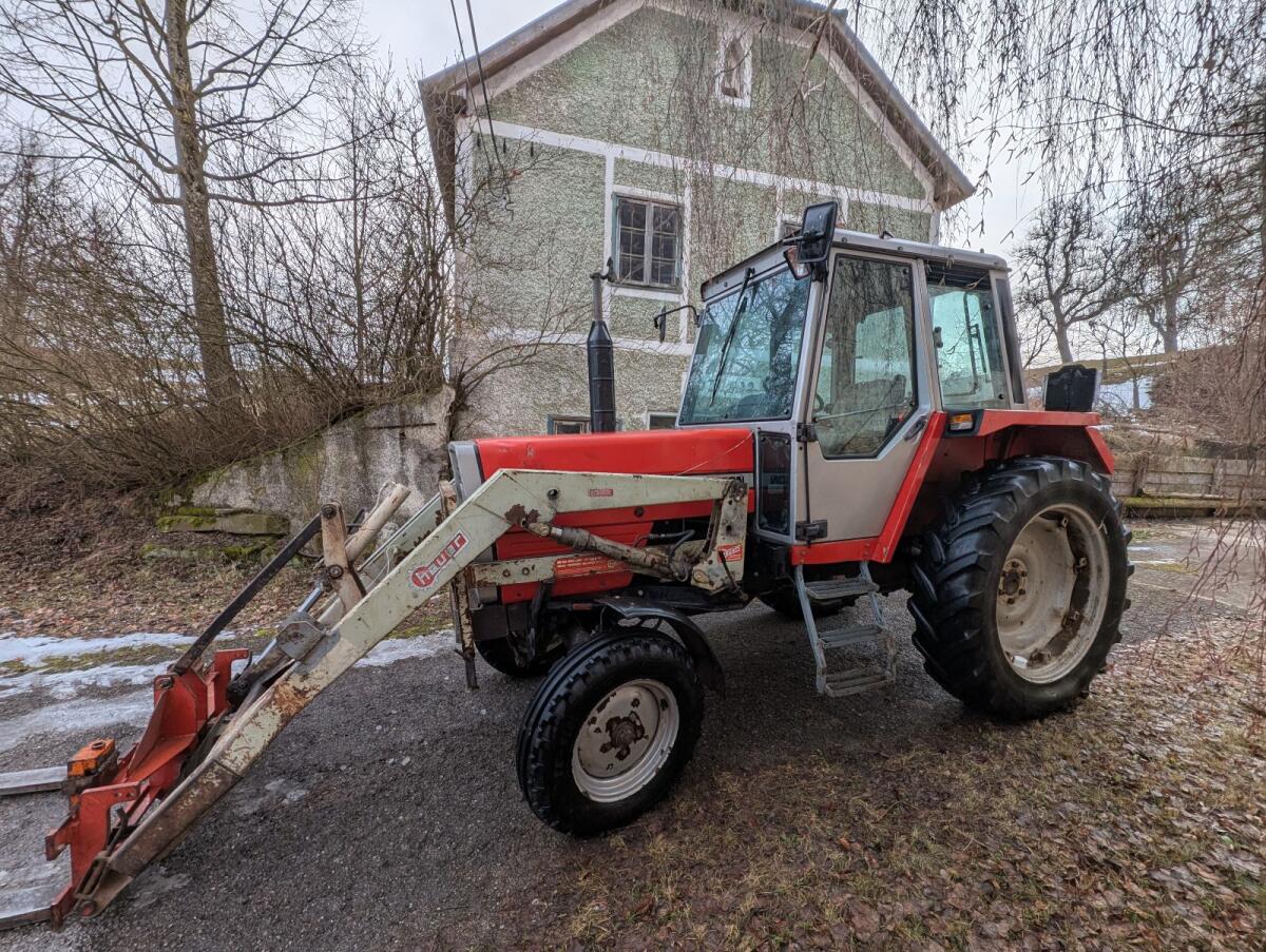 Massey Ferguson 377 2
