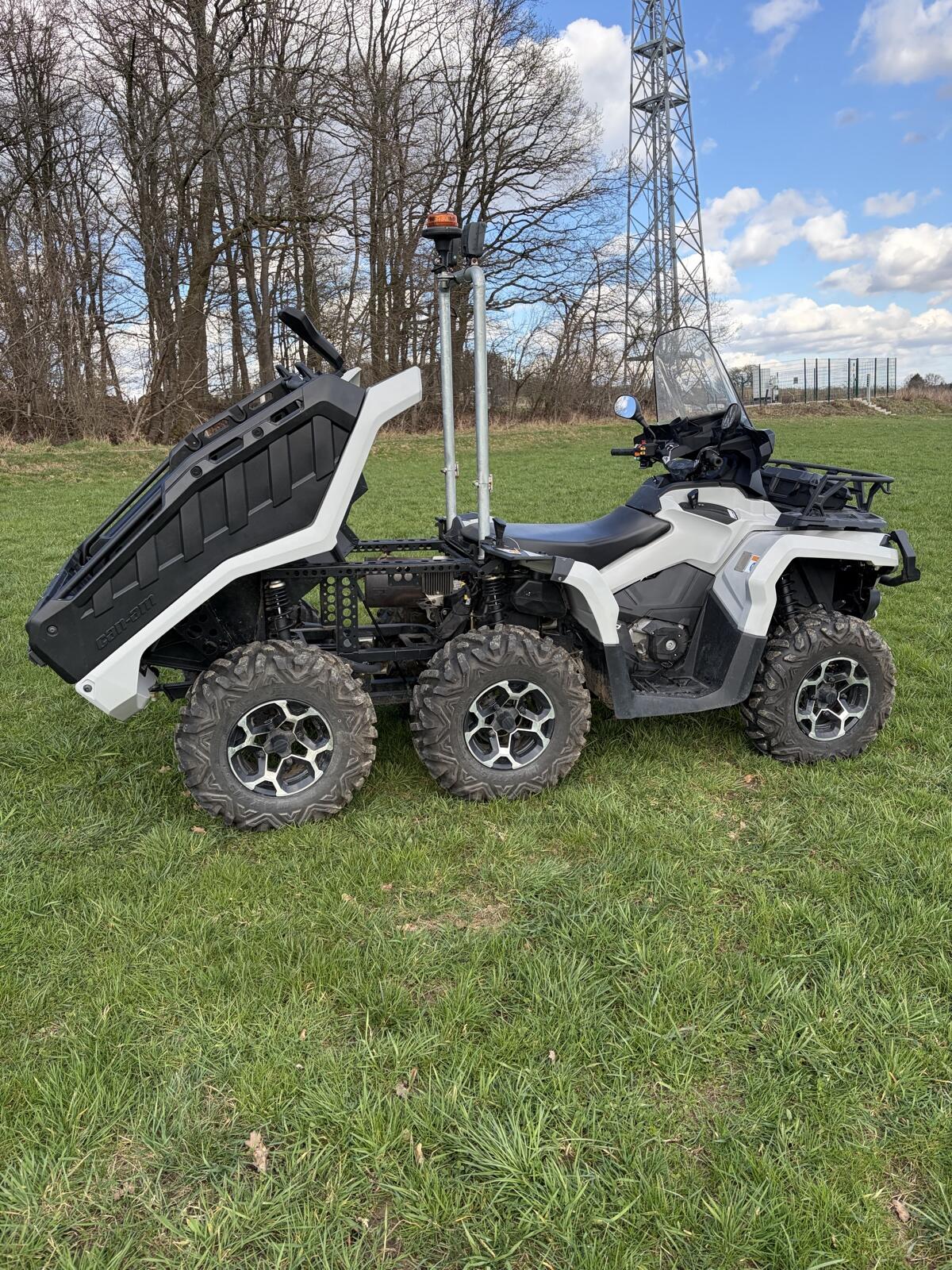 Zu verkaufen Can-Am 6x6 1000 3