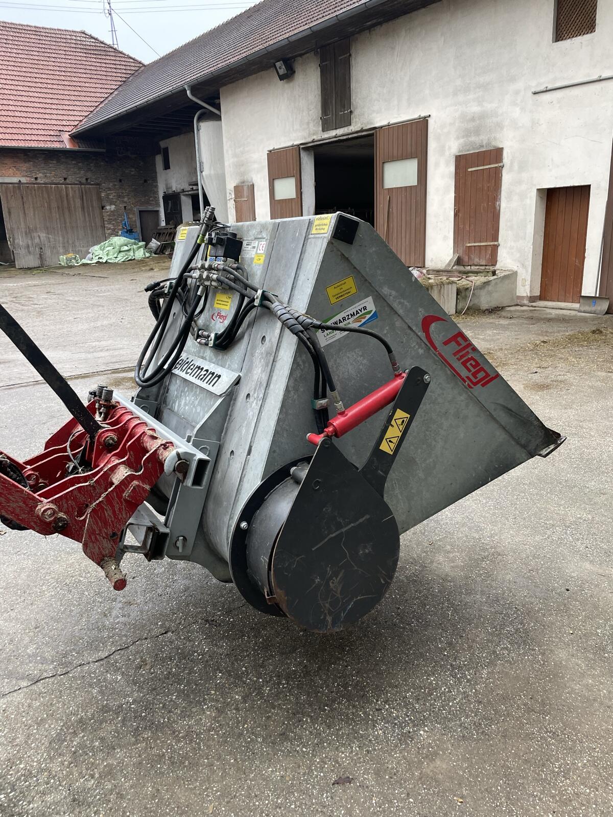 Einfutterschaufel Fliegl 3