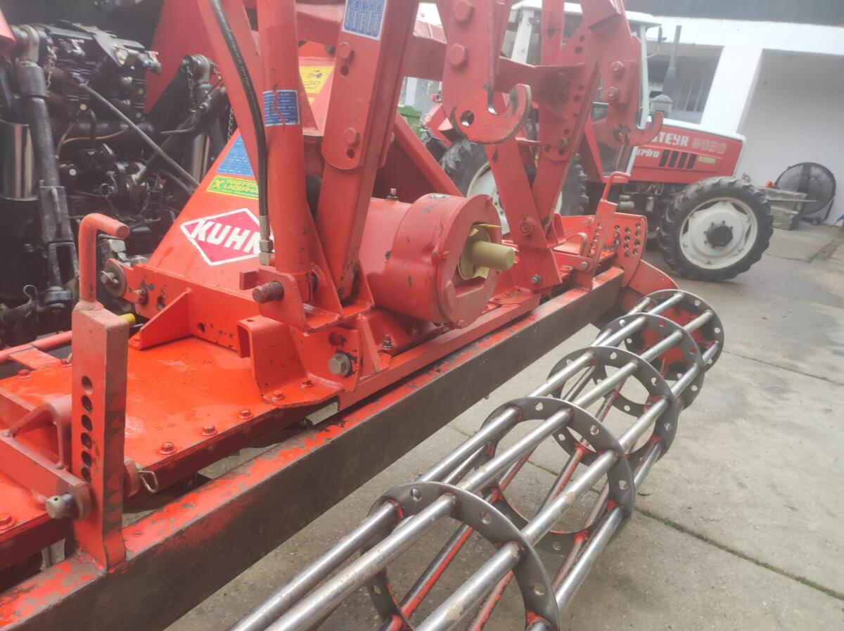 Kreiselegge Kuhn 302 D 2