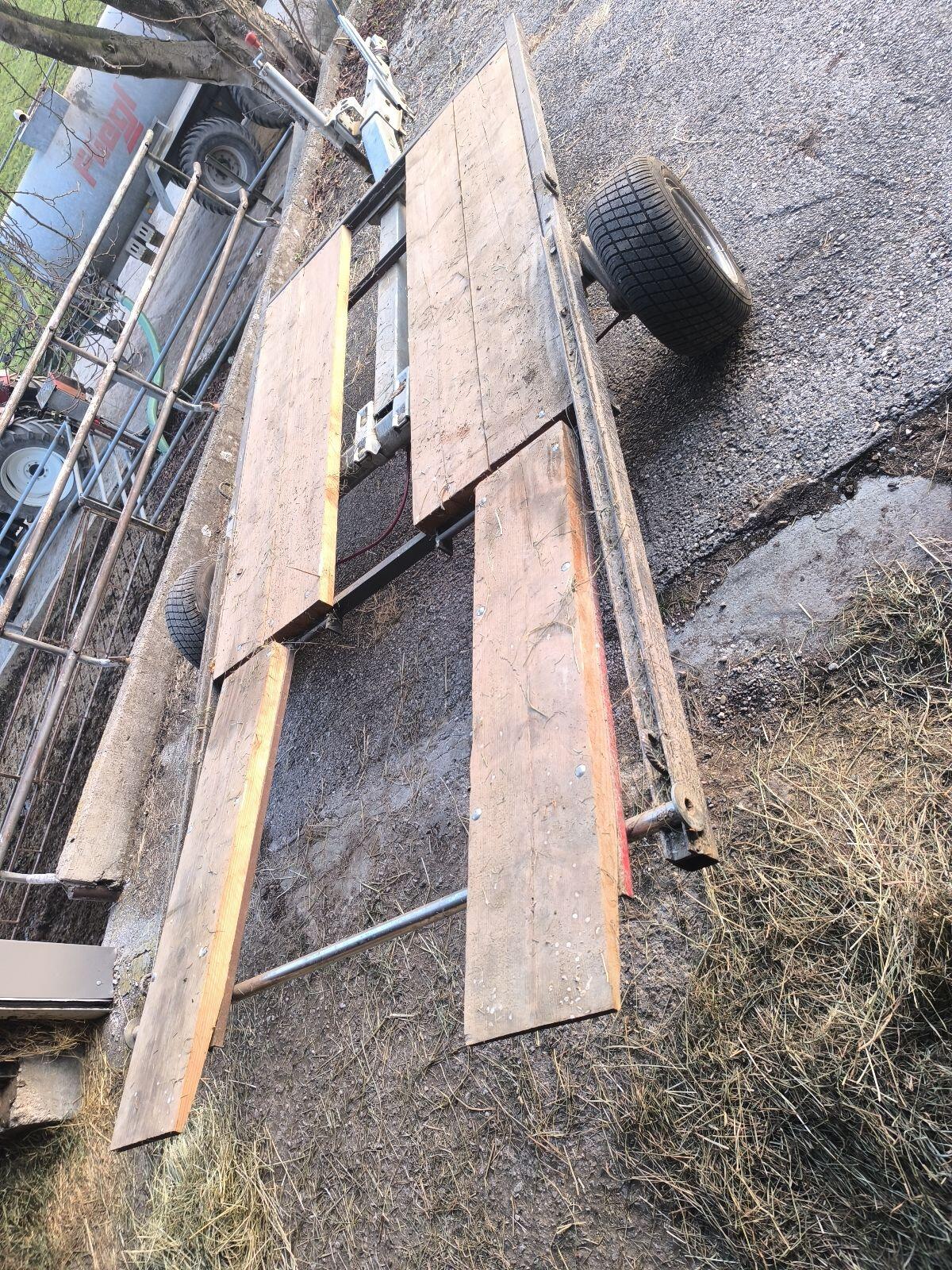 Baggertransporter, Anhänger gebremst 2